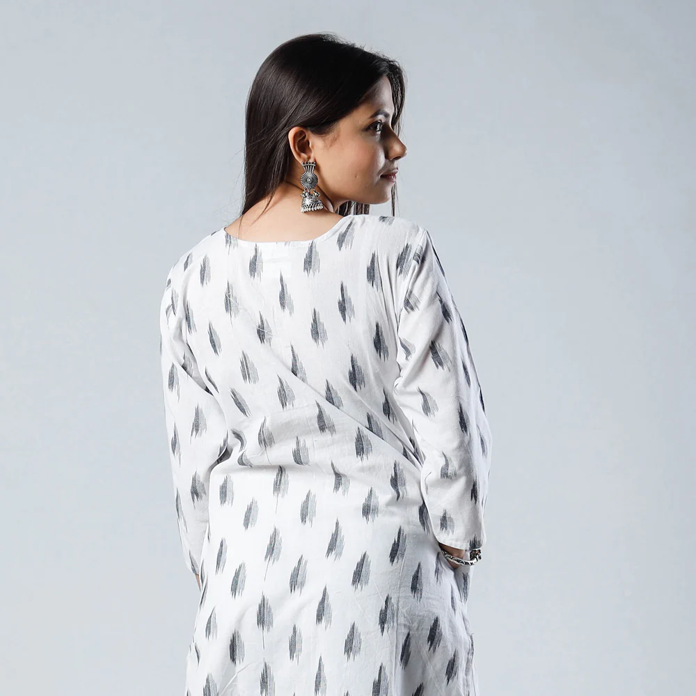 White Pochampally Ikat Weave Pintuck Cotton Long Kurta - Image 4