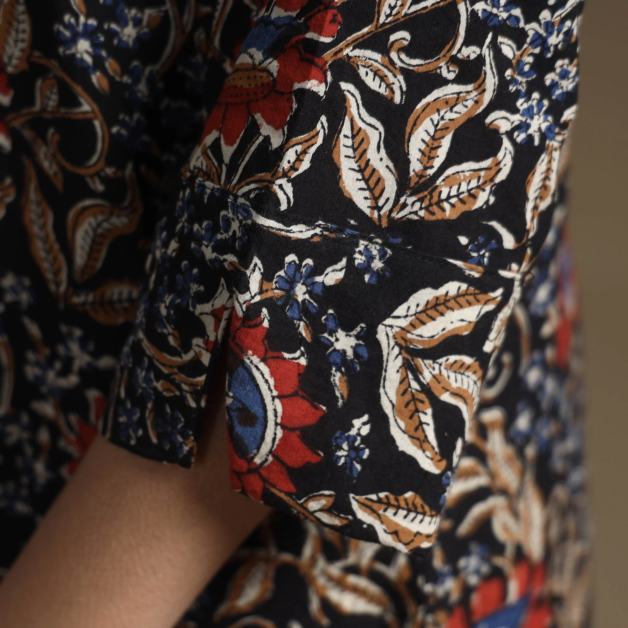 Black - Bagru Hand Block Printed Cotton Straight Kurta - Image 5
