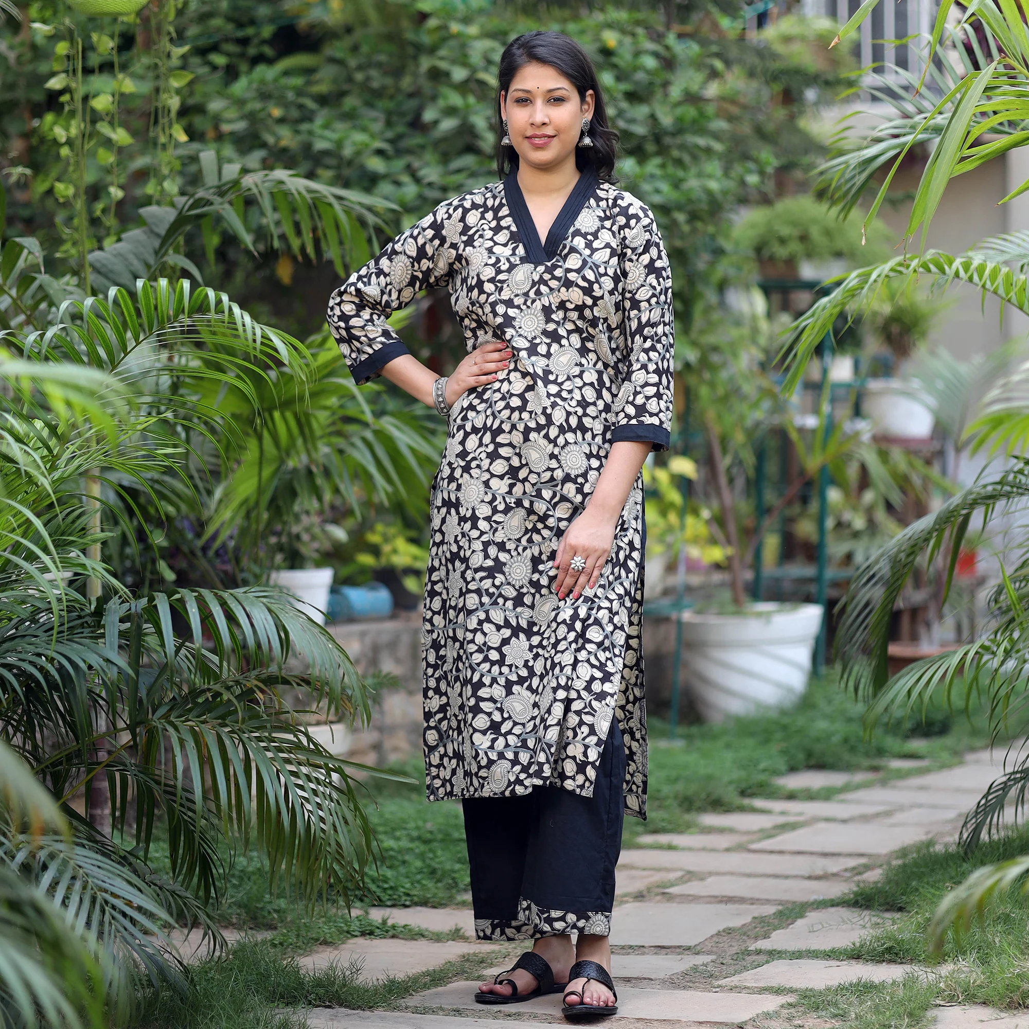 Black - Kalamkari Printed Cotton Kurta with Palazzo Set - Image 4