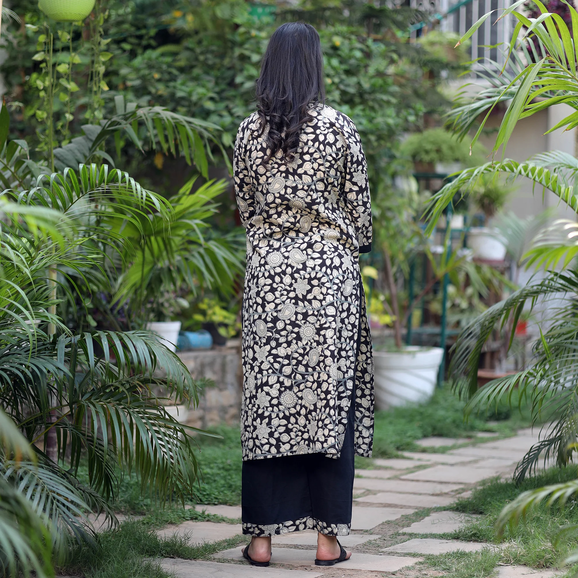 Black - Kalamkari Printed Cotton Kurta with Palazzo Set - Image 6