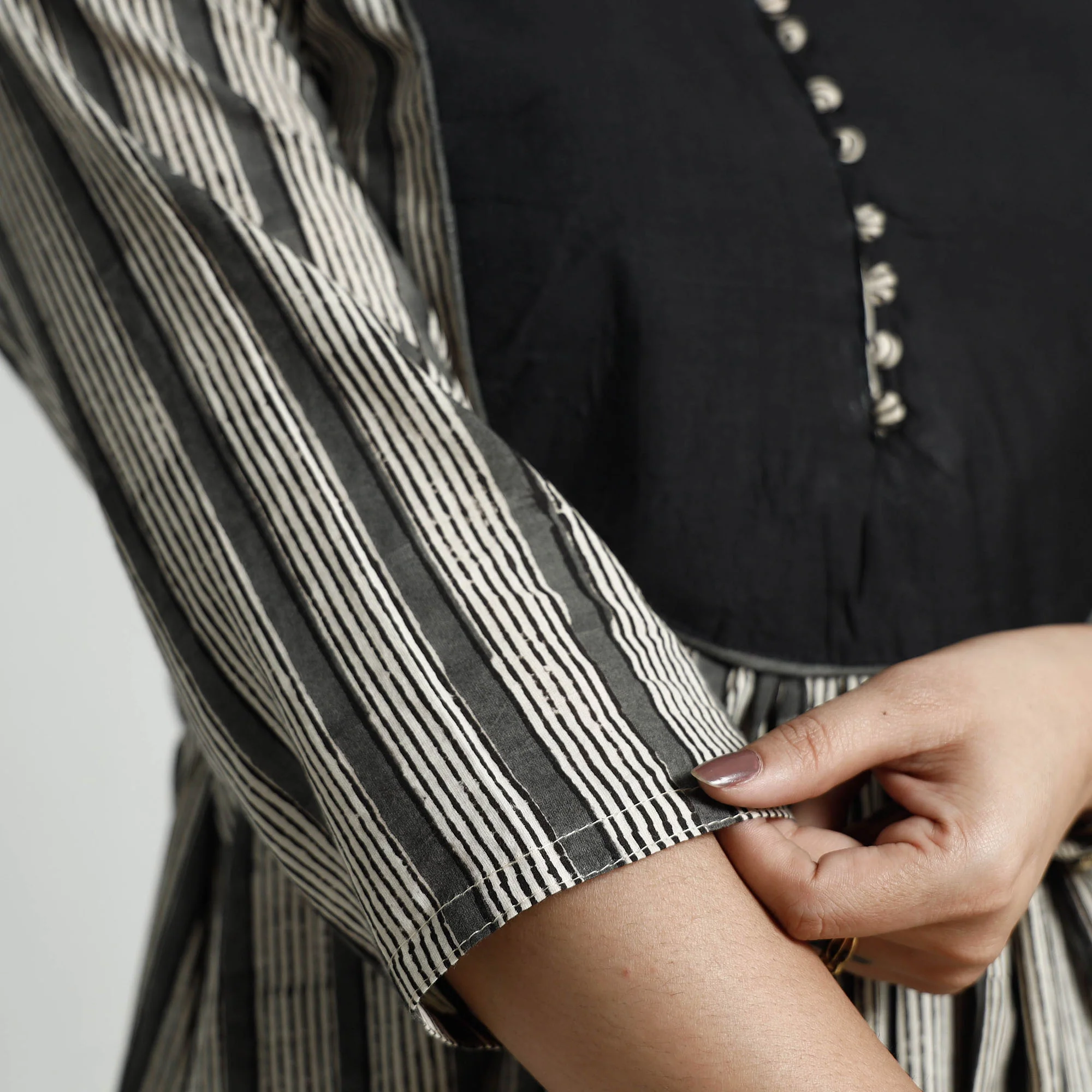 Grey - Bagru Block Printed Cotton Kurta with Palazzo Set - Image 6