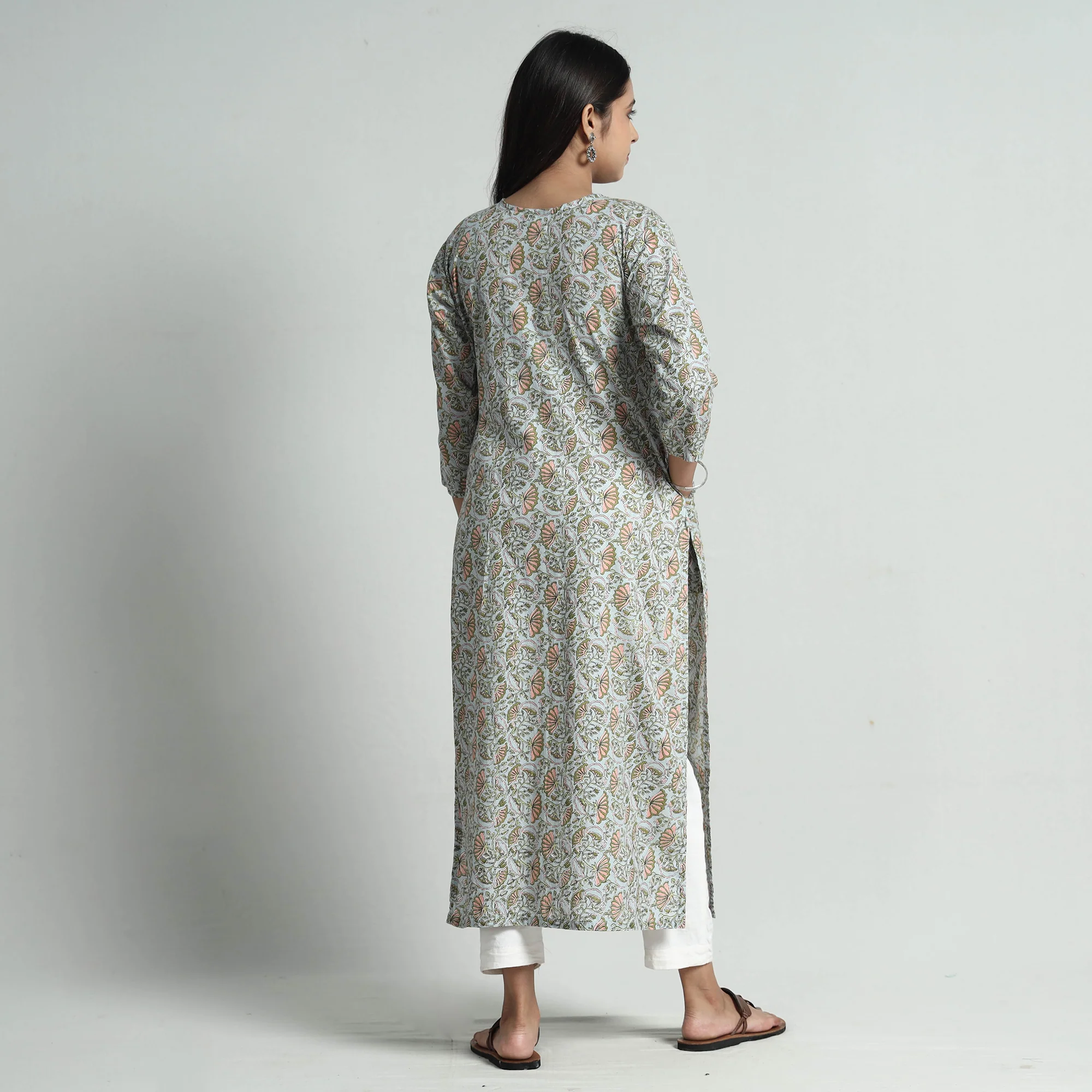 Green - Sanganeri Printed Cotton Pintuck Long Straight Kurta - Image 7
