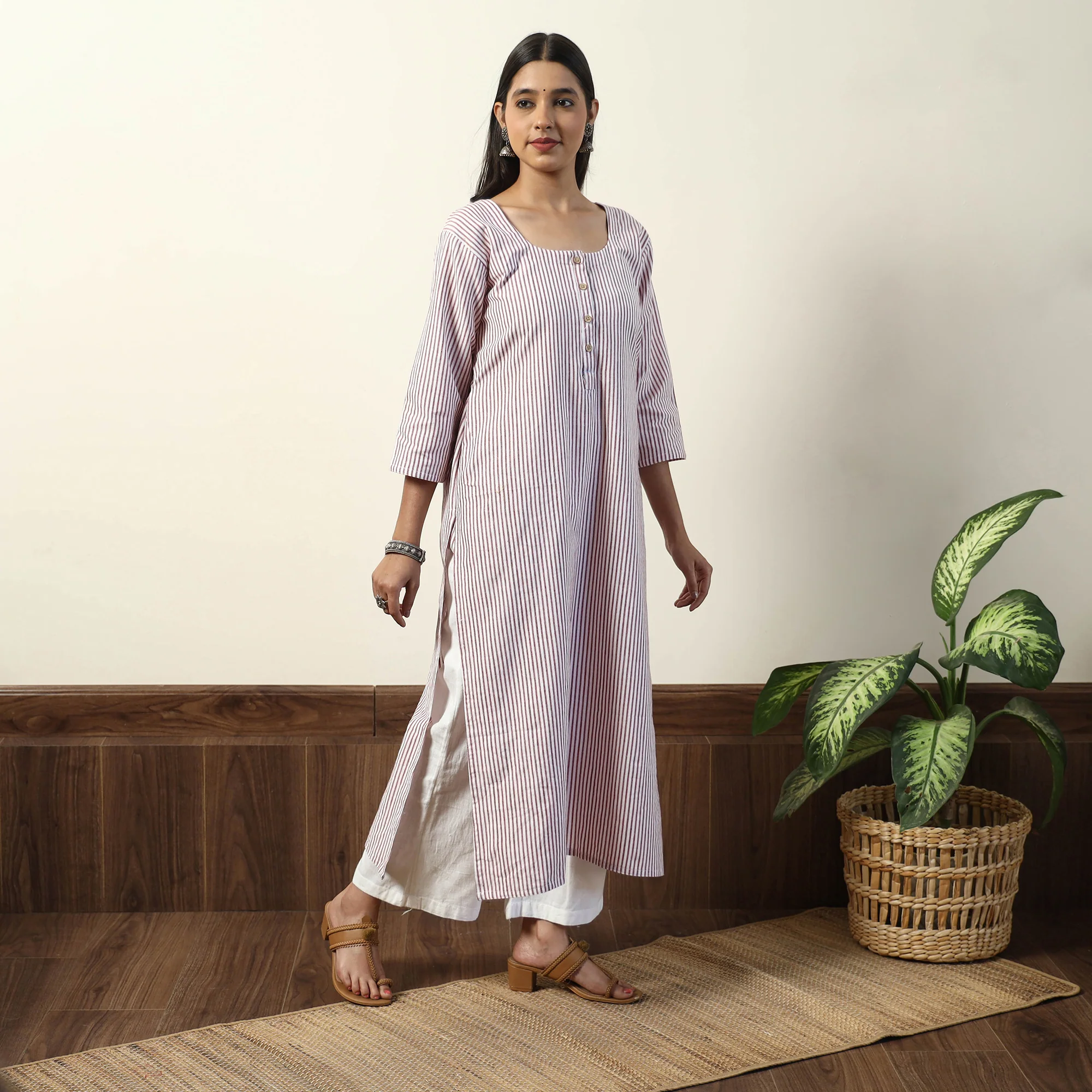 White - Jhiri Handloom Cotton Straight Long Kurta - Image 4