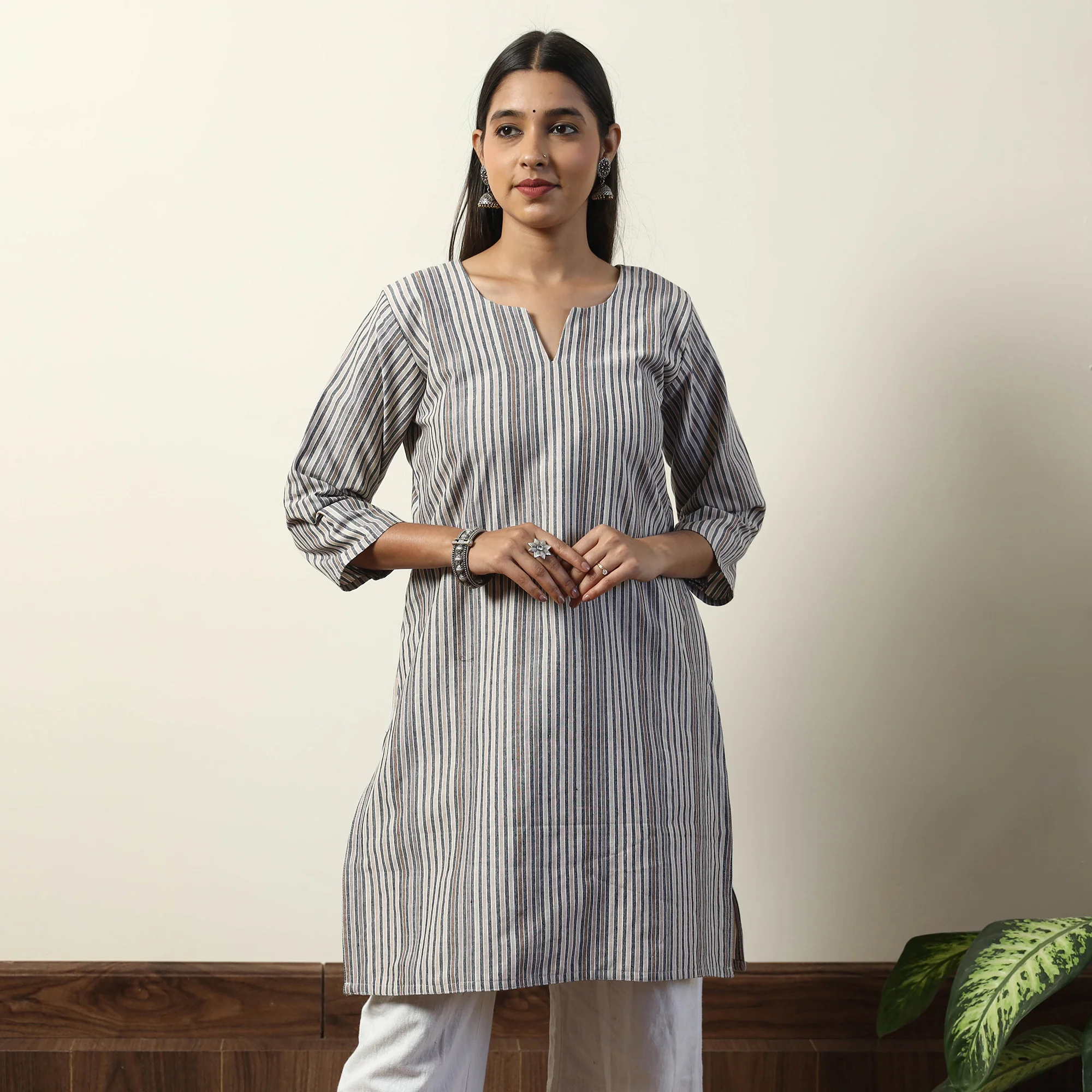 Grey - Jhiri Handloom Cotton Straight Short Kurta - Image 3