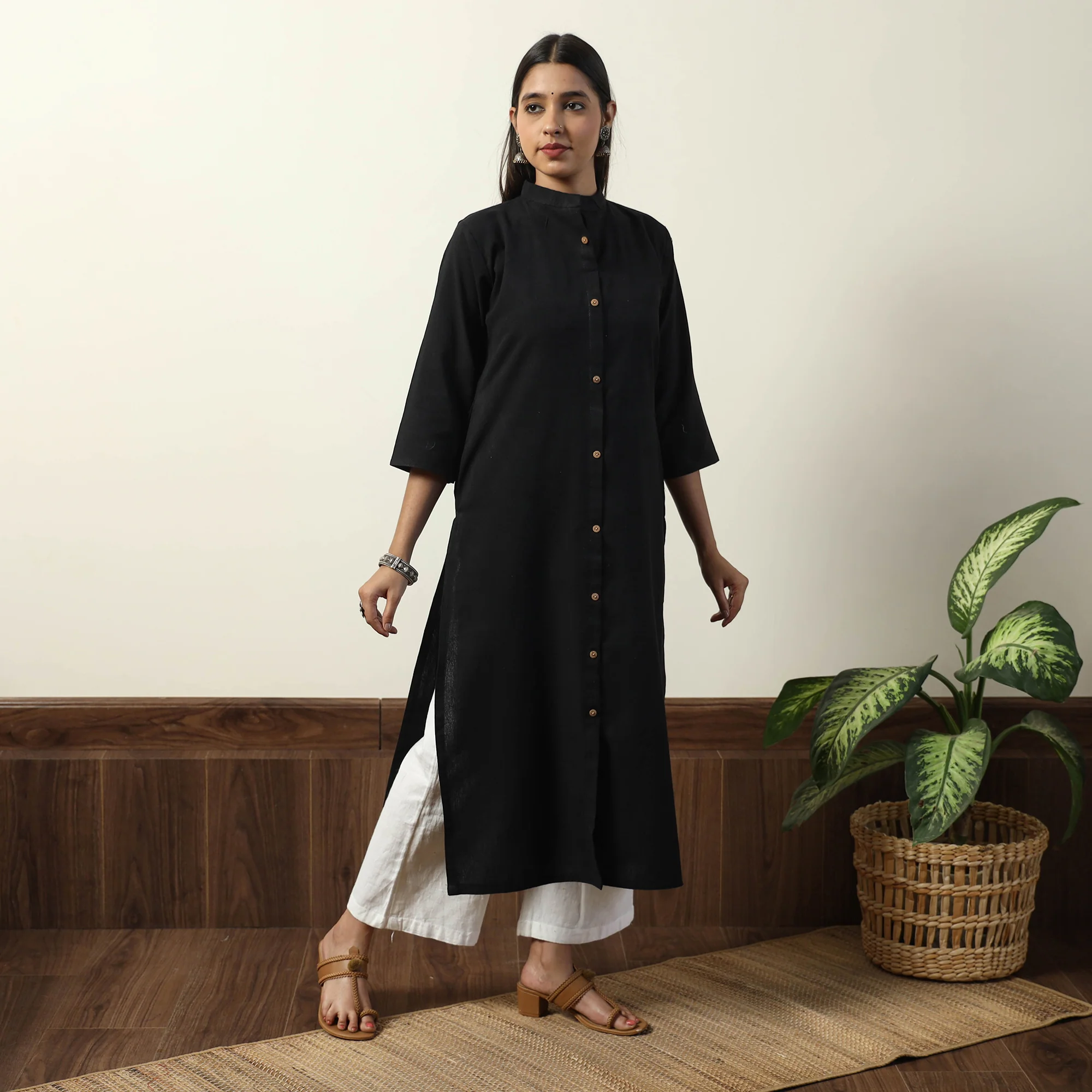 Black - Jhiri Handloom Cotton Straight Long Kurta - Image 3