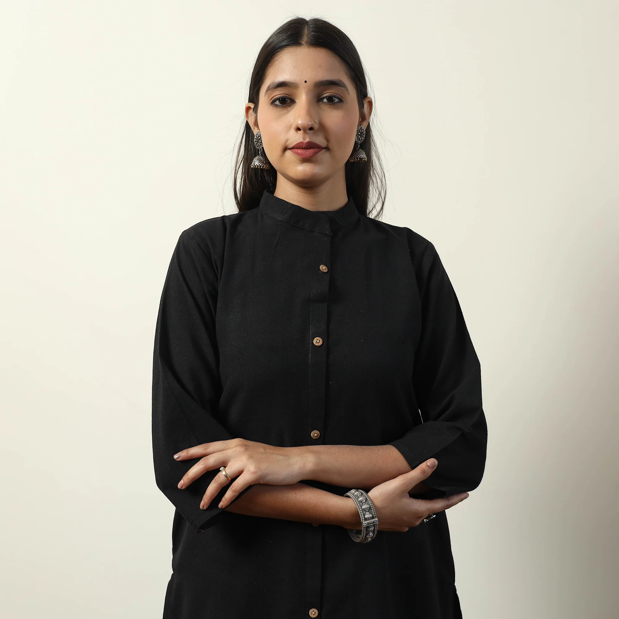 Black - Jhiri Handloom Cotton Straight Long Kurta - Image 4