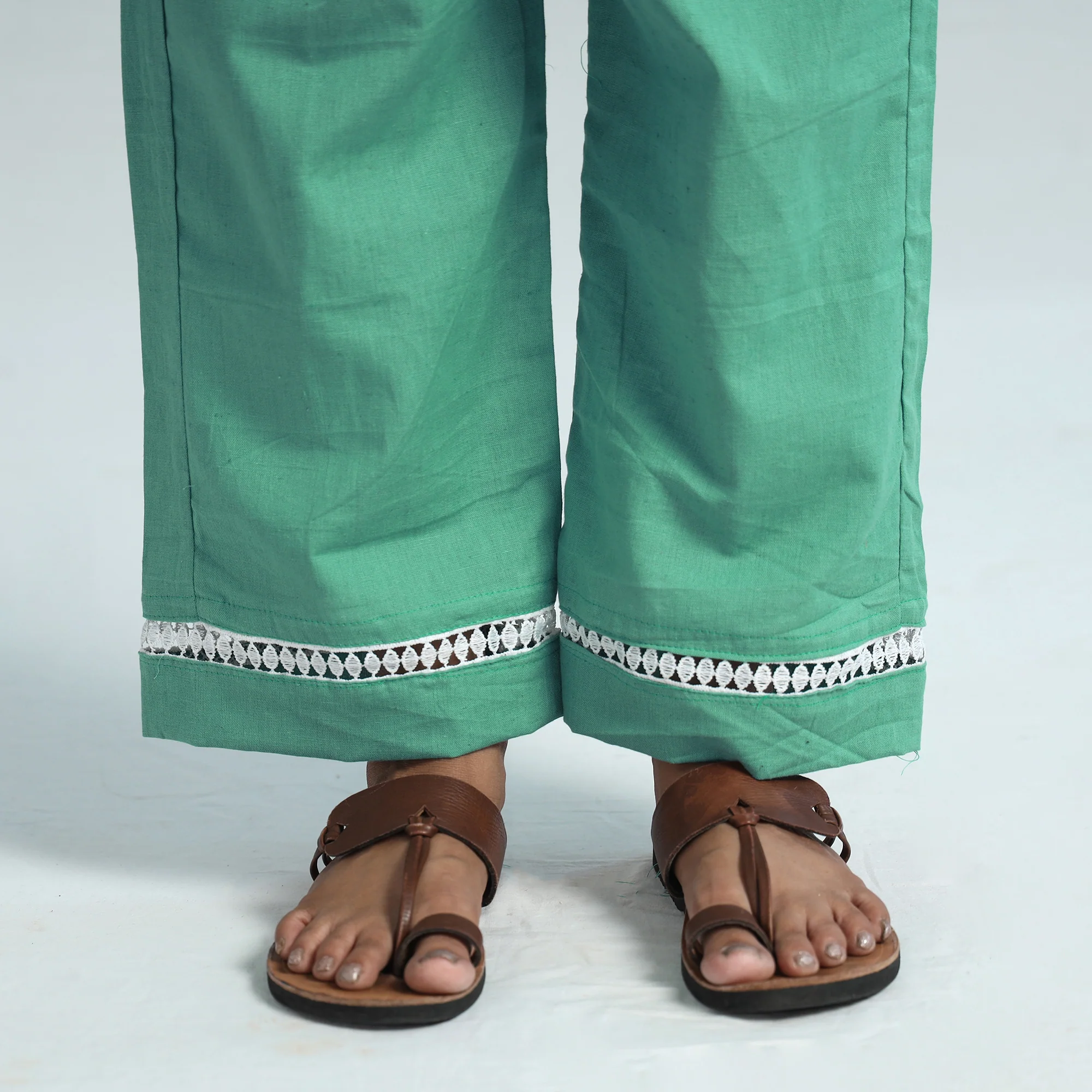 Green - Plain Flex Cotton Elasticated Palazzo with Lace Work 06 - Image 4