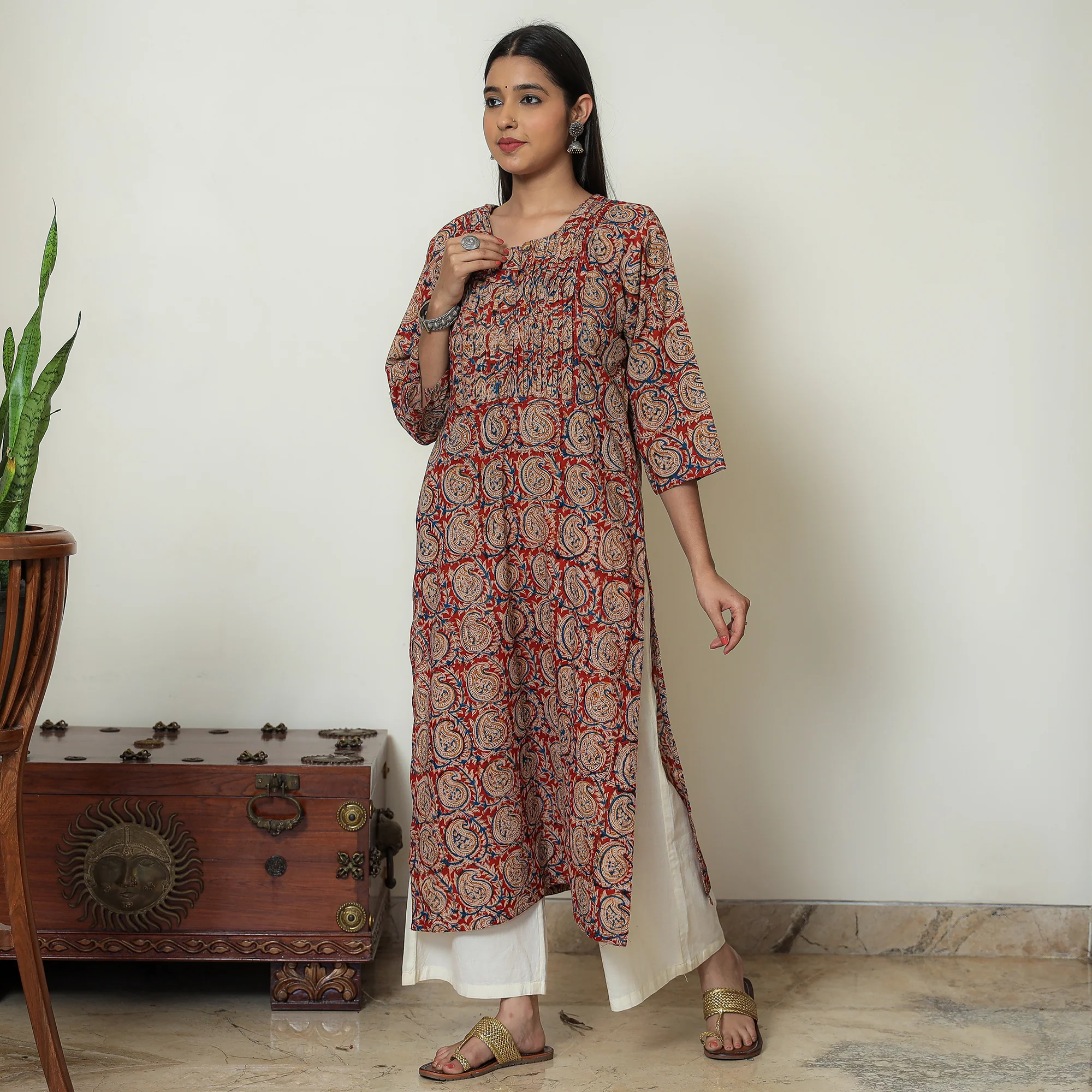 Red - Kalamkari Hand Block Printed Cotton Pintuck Straight Kurta 09 - Image 3