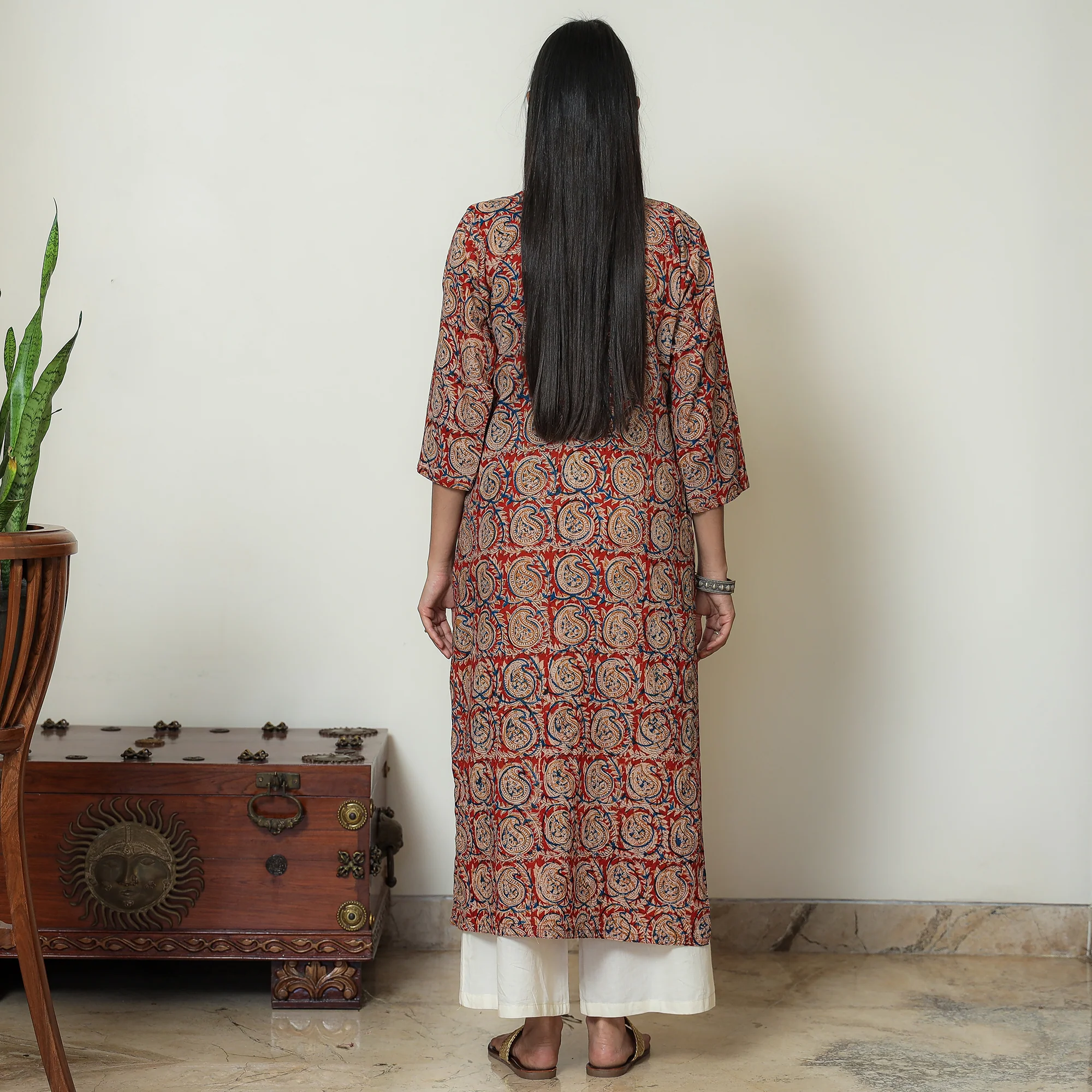 Red - Kalamkari Hand Block Printed Cotton Pintuck Straight Kurta 09 - Image 4