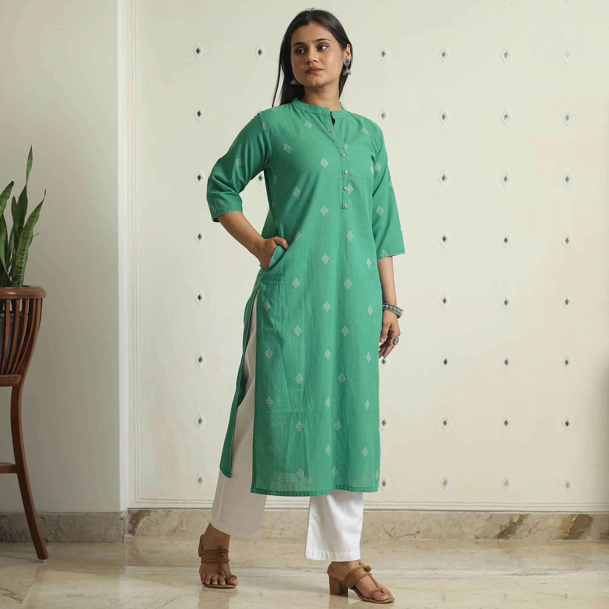 Green - Jacquard Weave Cotton Straight Kurta 04 - Image 2