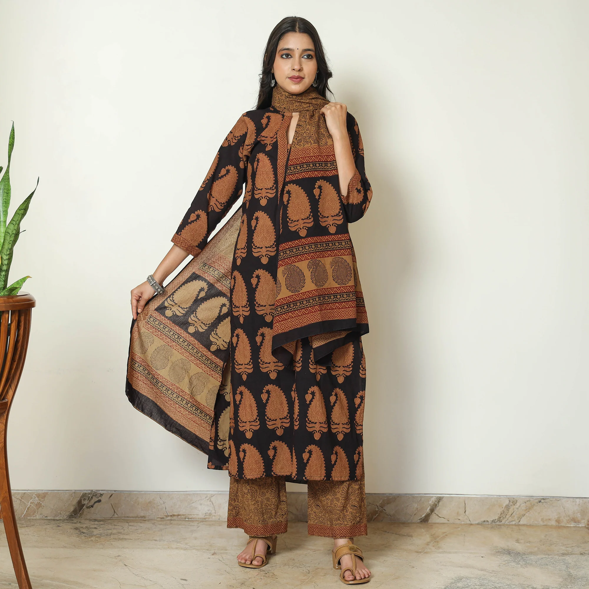 Black - Bagh Block Printed Cotton Kurta with Palazzo & Dupatta Set 06 - Image 2