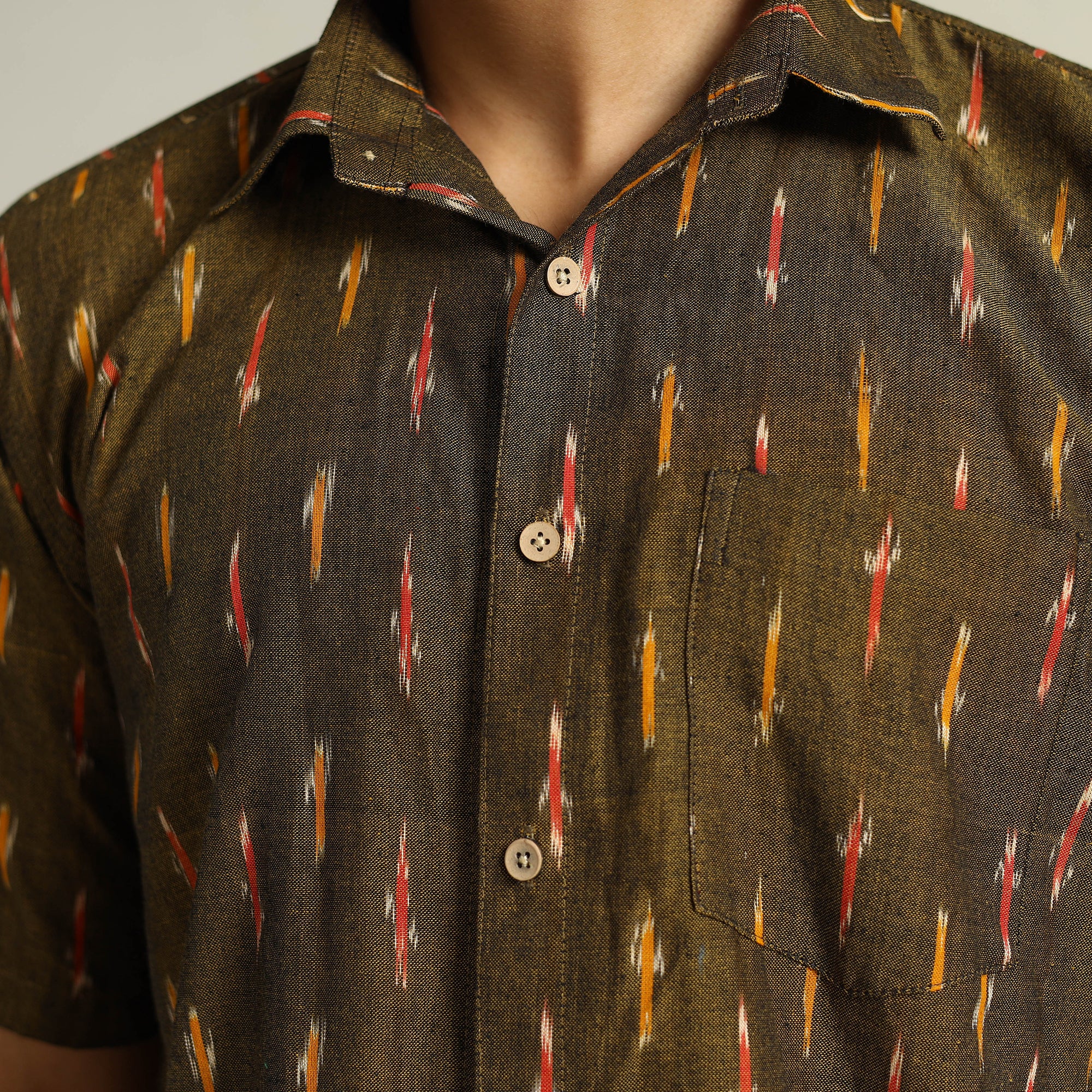Green - Pochampally Ikat Weave Cotton Men Half Sleeve Shirt 01 - Image 5
