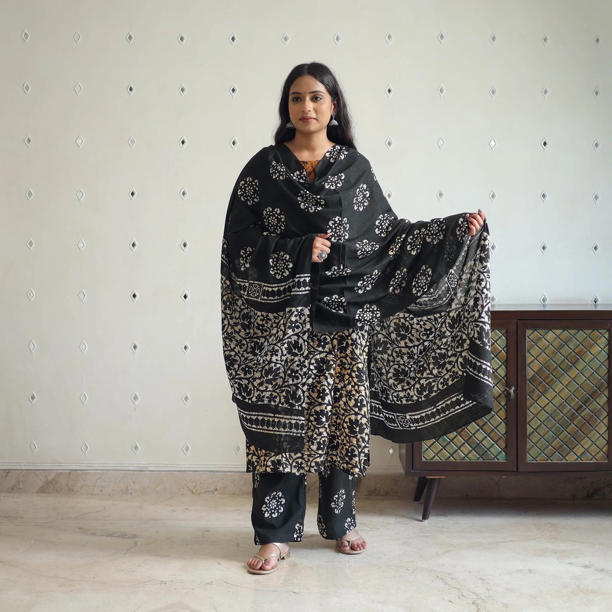 Black - Batik Print Cotton Kurta with Palazzo & Dupatta Suit Set 02 - Image 2