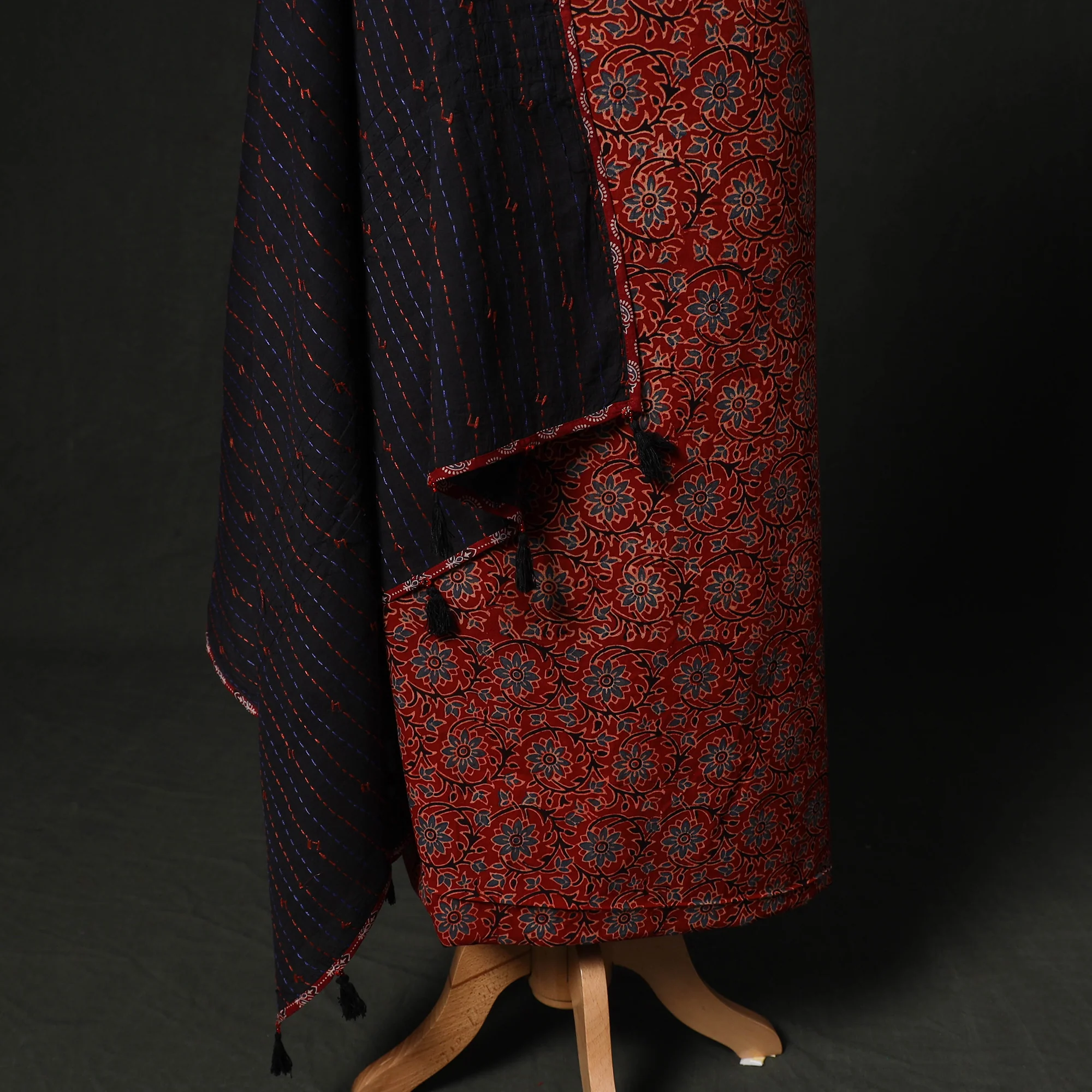 Ajrakh Hand Block Print Natural Dyed 2pc Cotton Unstitched Dress Material Kurta Set with Jewellery 28 - Image 4