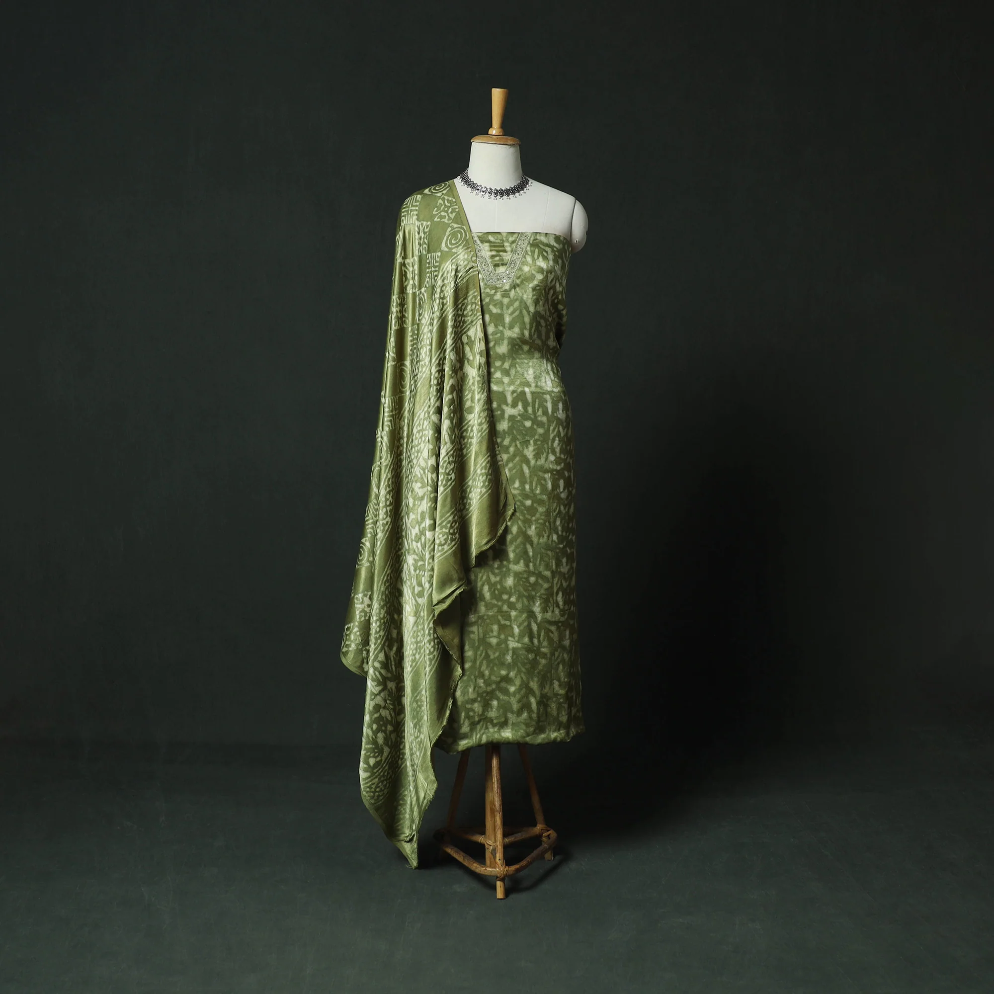 Green - Bagru Vanaspati Block Print Modal Silk Lace Handwork 2pc Unstitched Dress Material Kurta Set 01