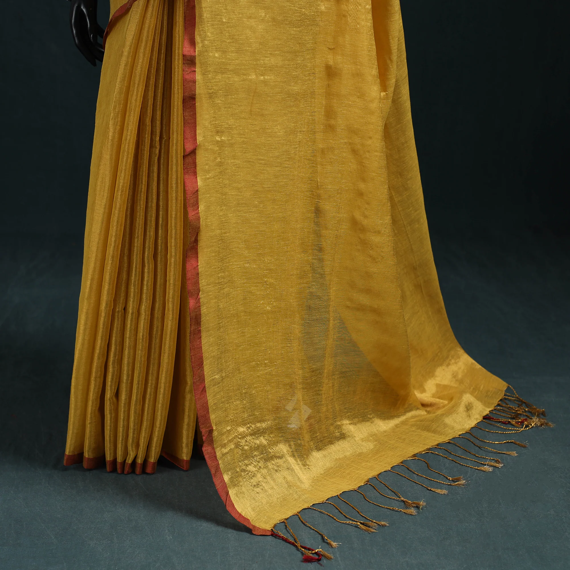 Bengal Fine Tissue Zari Saree 36 - Image 4