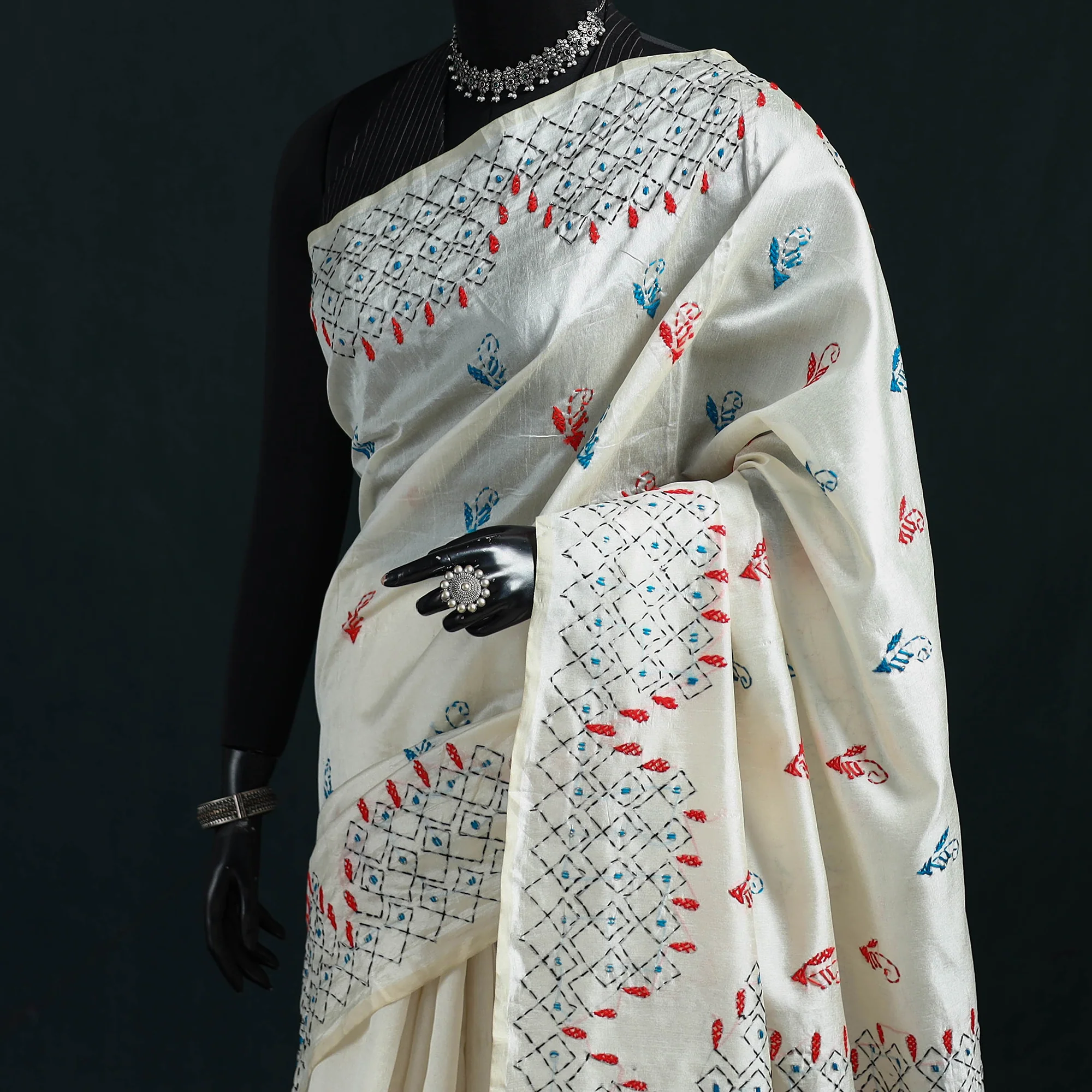 Bengal Hand Embroidery Silk Nakshi Kantha Saree 14 - Image 2