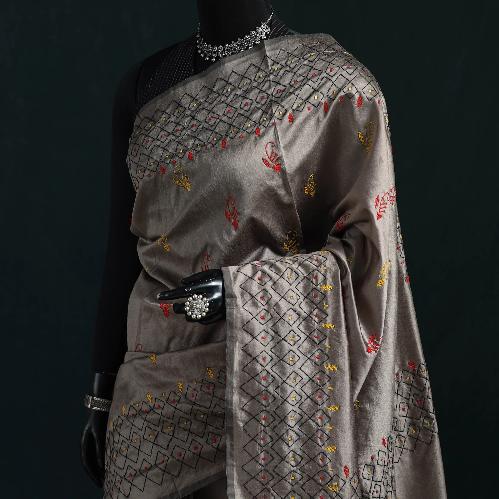 Bengal Hand Embroidery Silk Nakshi Kantha Saree 18 - Image 2