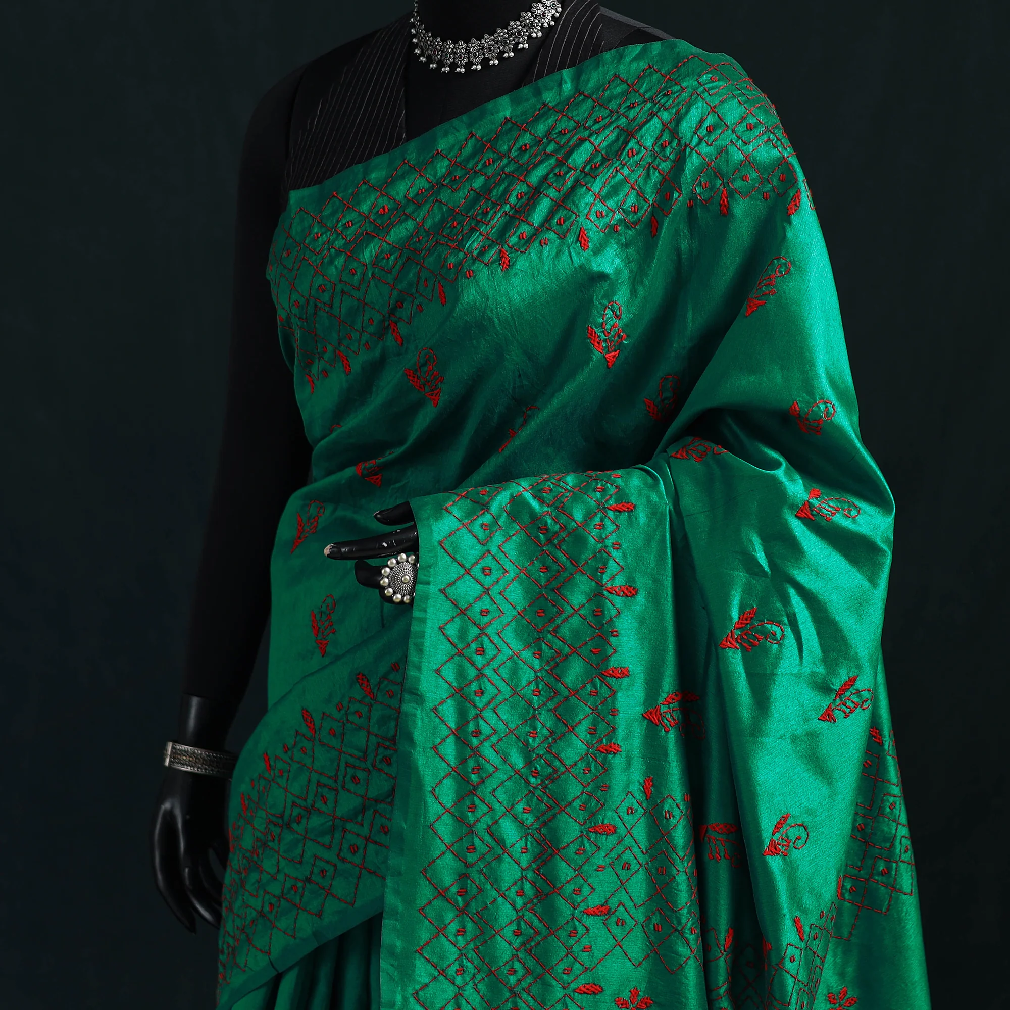 Bengal Hand Embroidery Silk Nakshi Kantha Saree 19 - Image 2