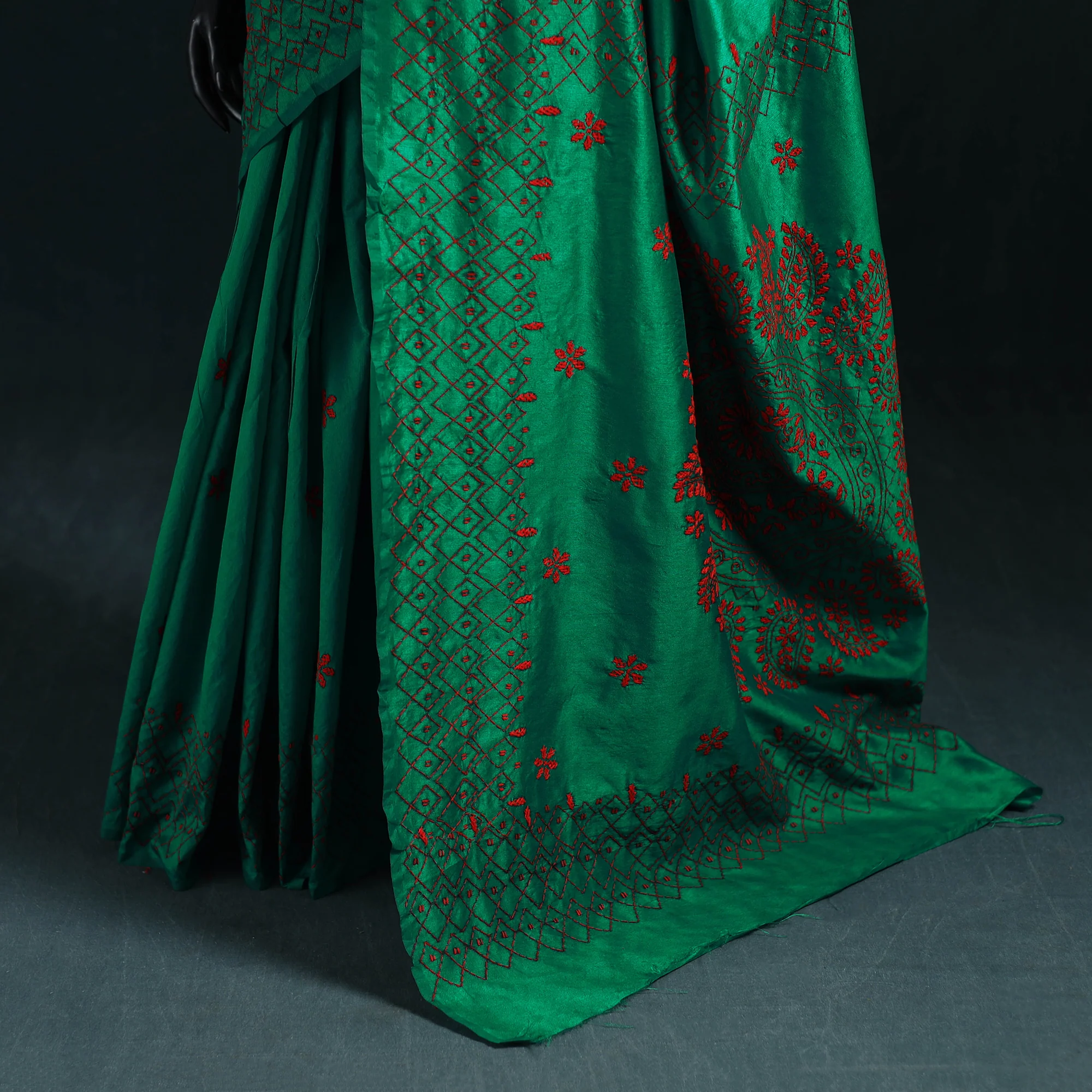 Bengal Hand Embroidery Silk Nakshi Kantha Saree 19 - Image 4