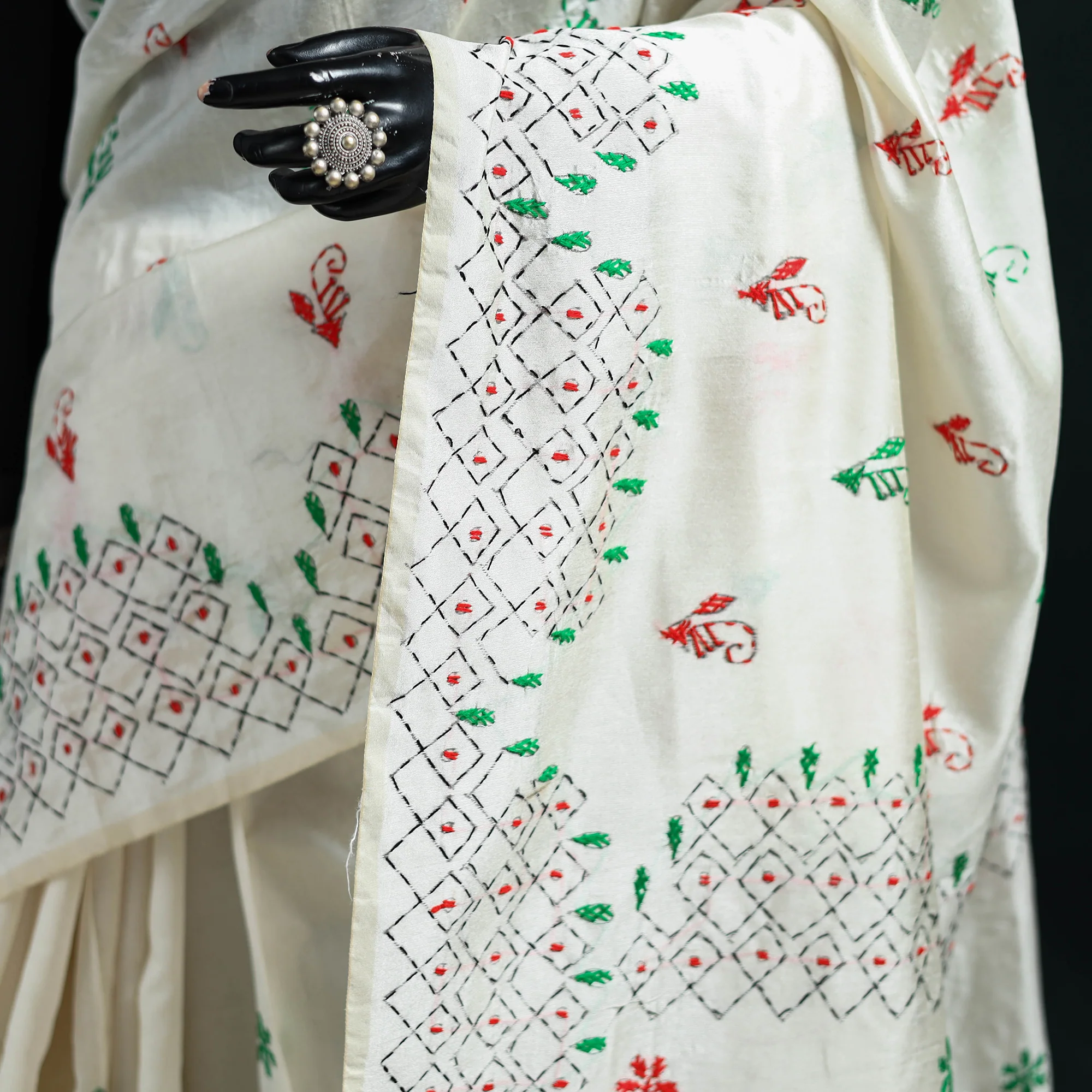 Bengal Hand Embroidery Silk Nakshi Kantha Saree 30 - Image 3