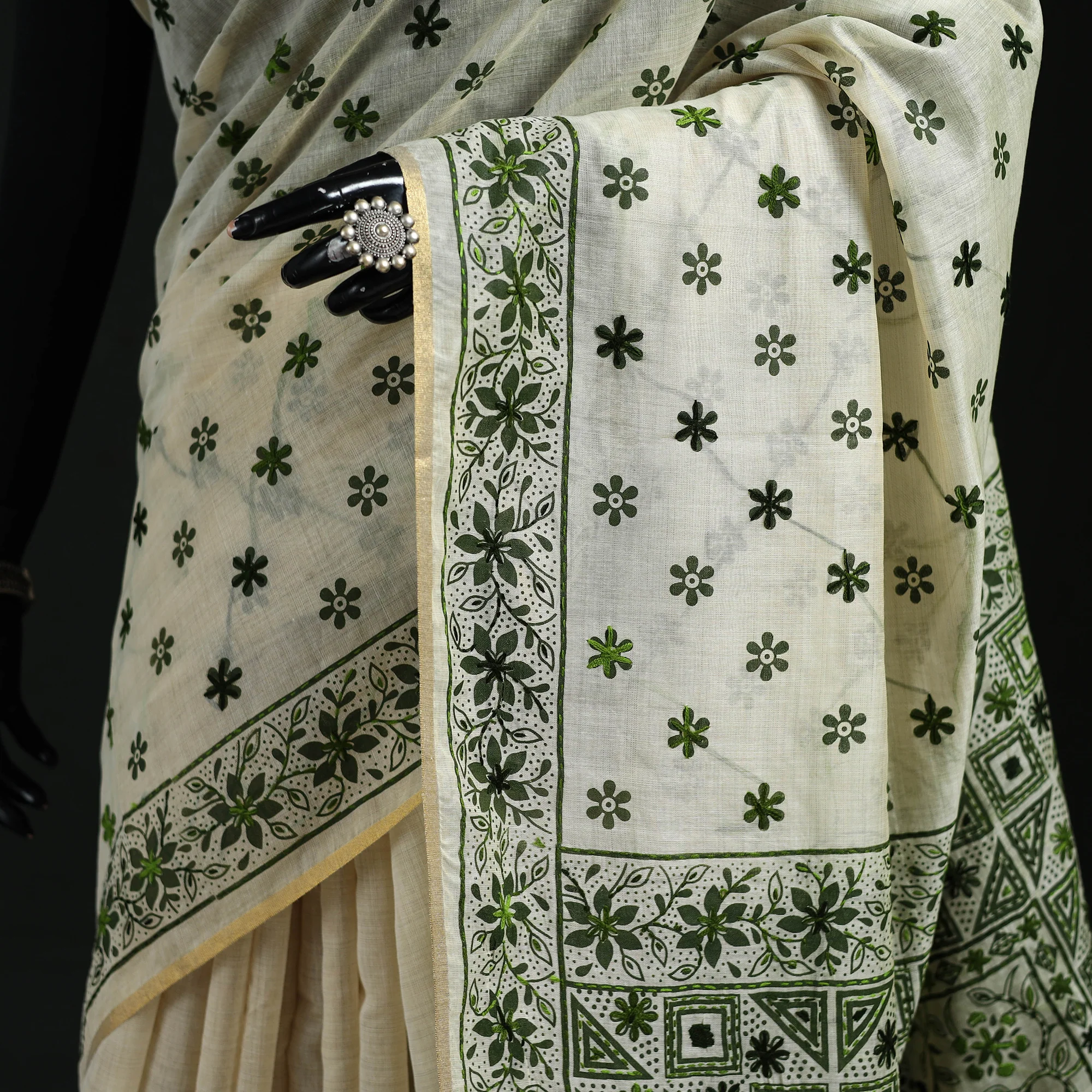 Green - Bengal Kantha Hand Embroidery Silk Cotton Chapa Work Saree 04 - Image 3