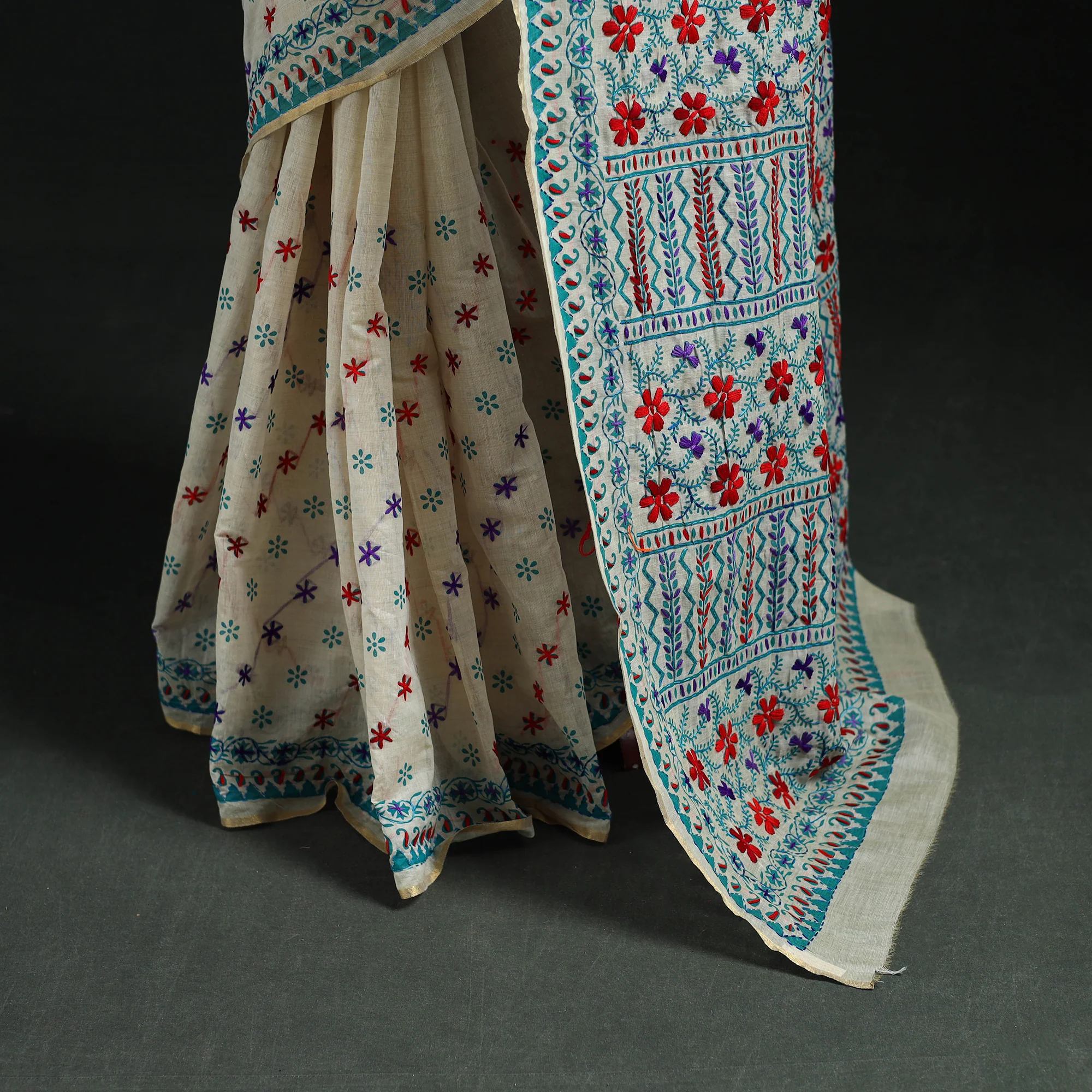 White - Bengal Kantha Hand Embroidery Silk Cotton Chapa Work Saree 102 - Image 4
