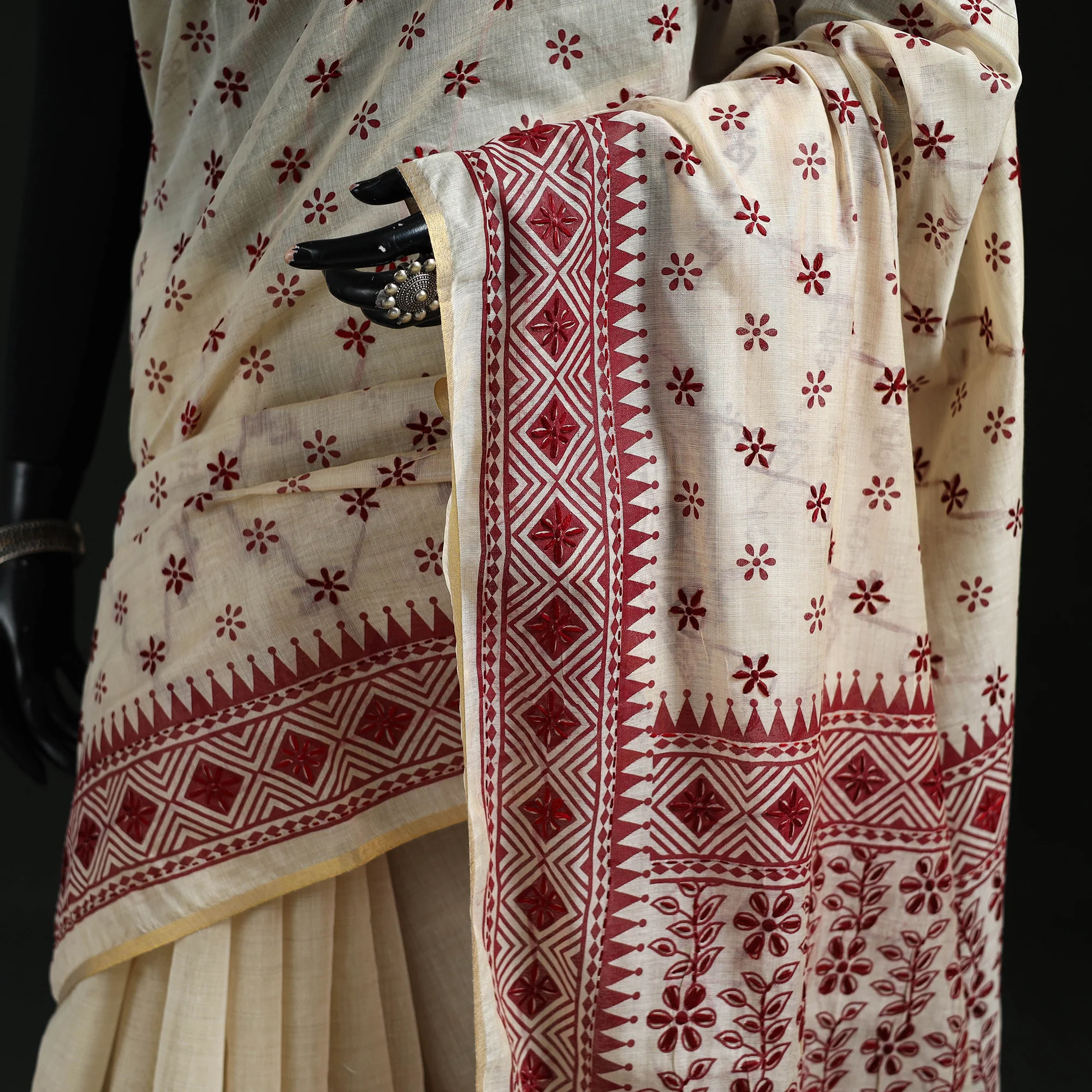White - Bengal Kantha Hand Embroidery Silk Cotton Chapa Work Saree 111 - Image 3