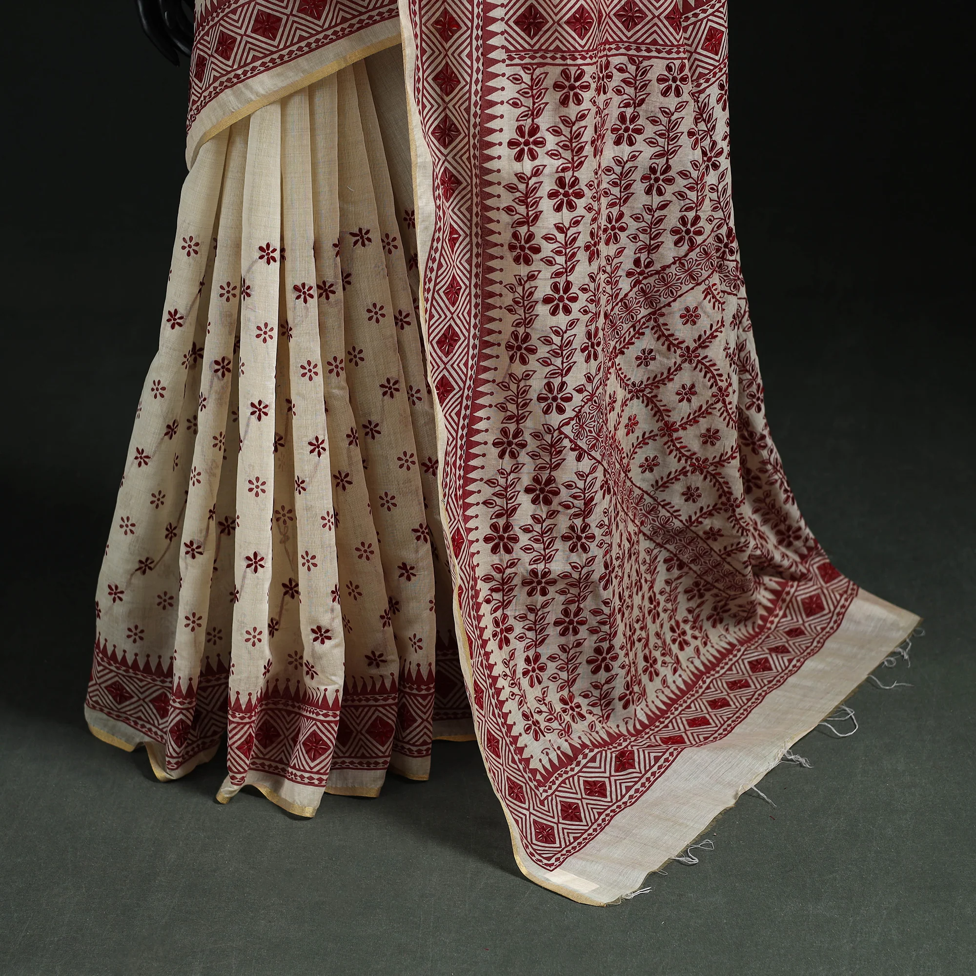 White - Bengal Kantha Hand Embroidery Silk Cotton Chapa Work Saree 111 - Image 4