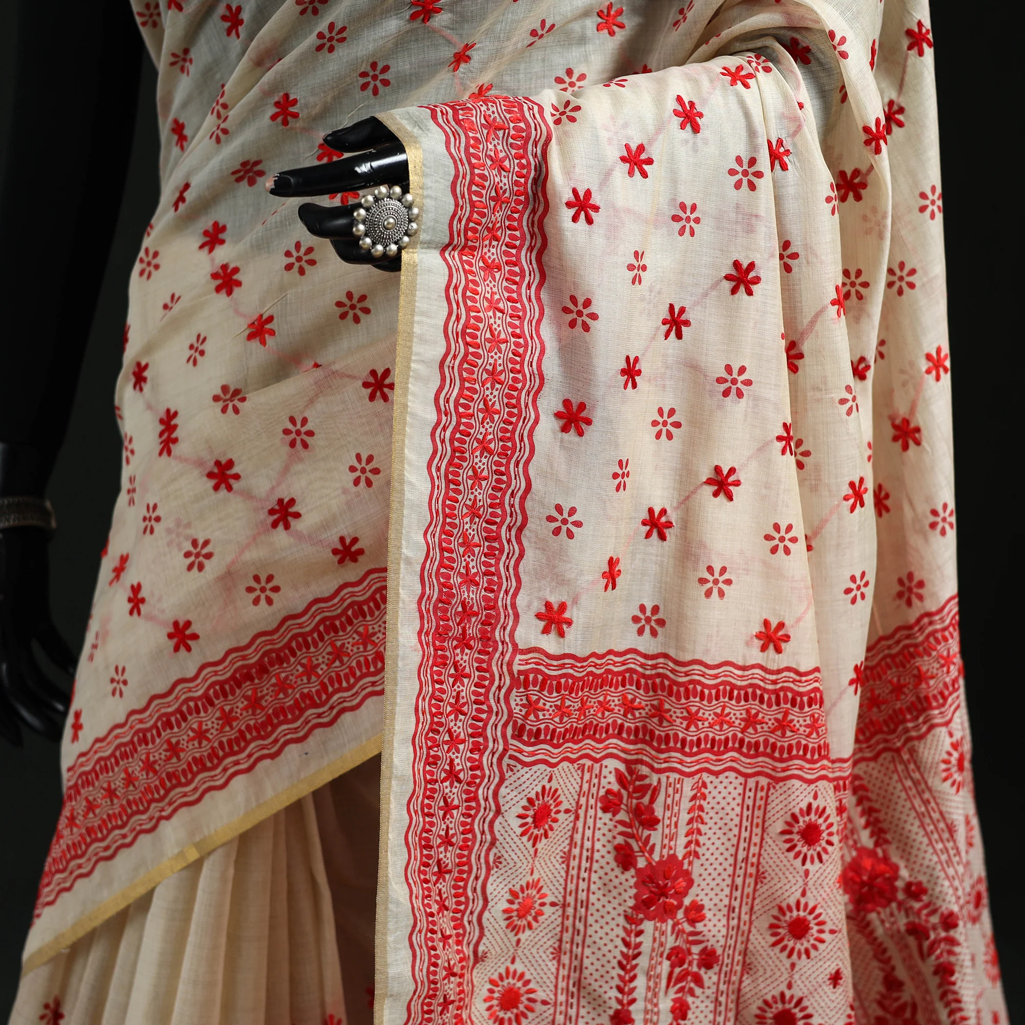 Beige - Bengal Kantha Hand Embroidery Silk Cotton Chapa Work Saree 83 - Image 3