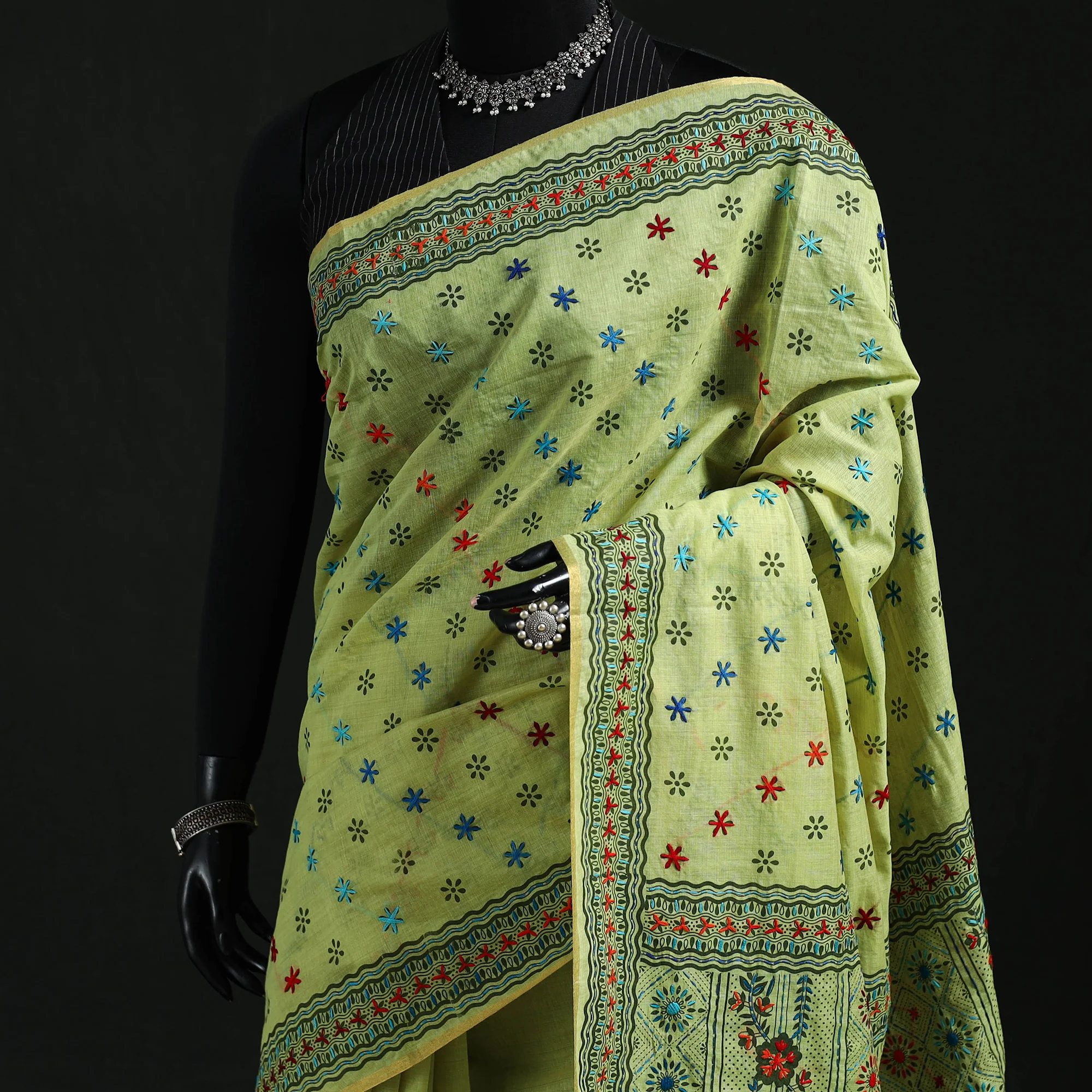 Green - Bengal Kantha Hand Embroidery Silk Cotton Chapa Work Saree 89 - Image 2