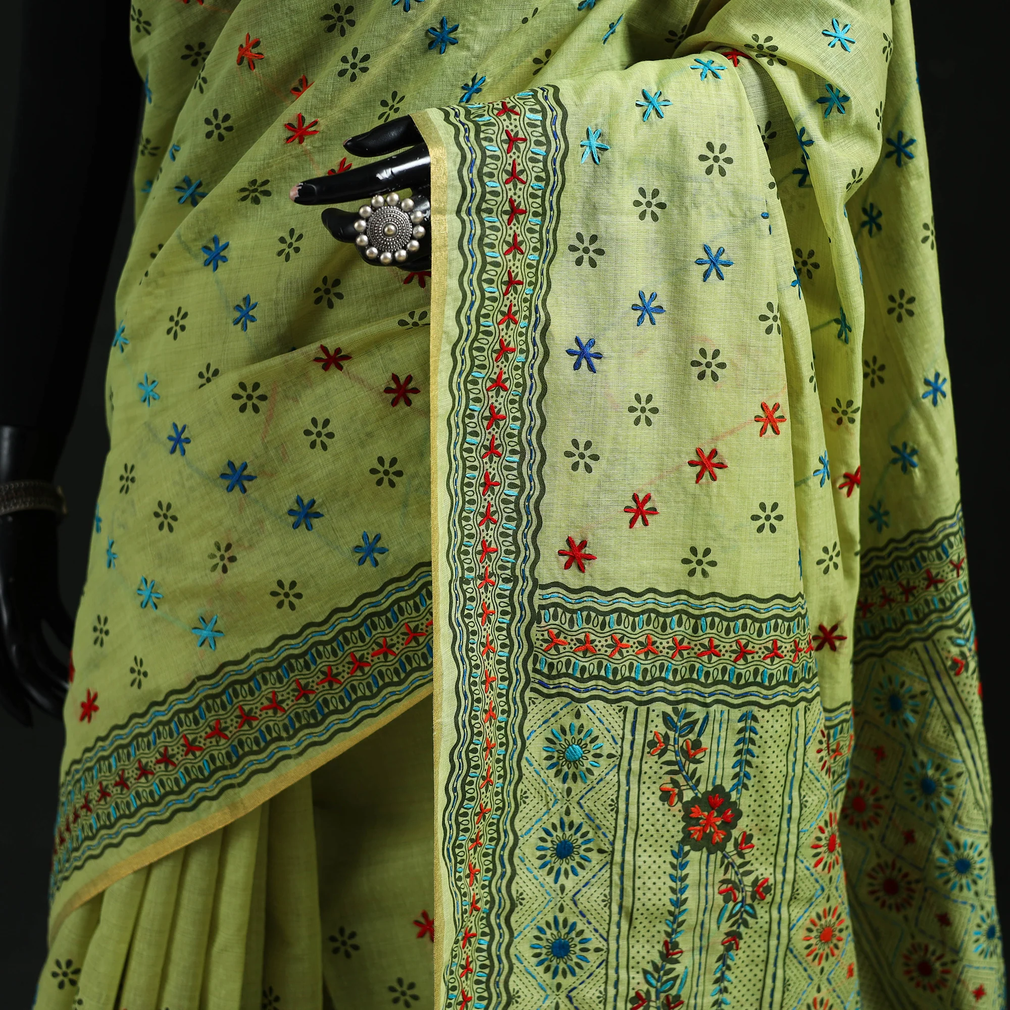 Green - Bengal Kantha Hand Embroidery Silk Cotton Chapa Work Saree 89 - Image 3