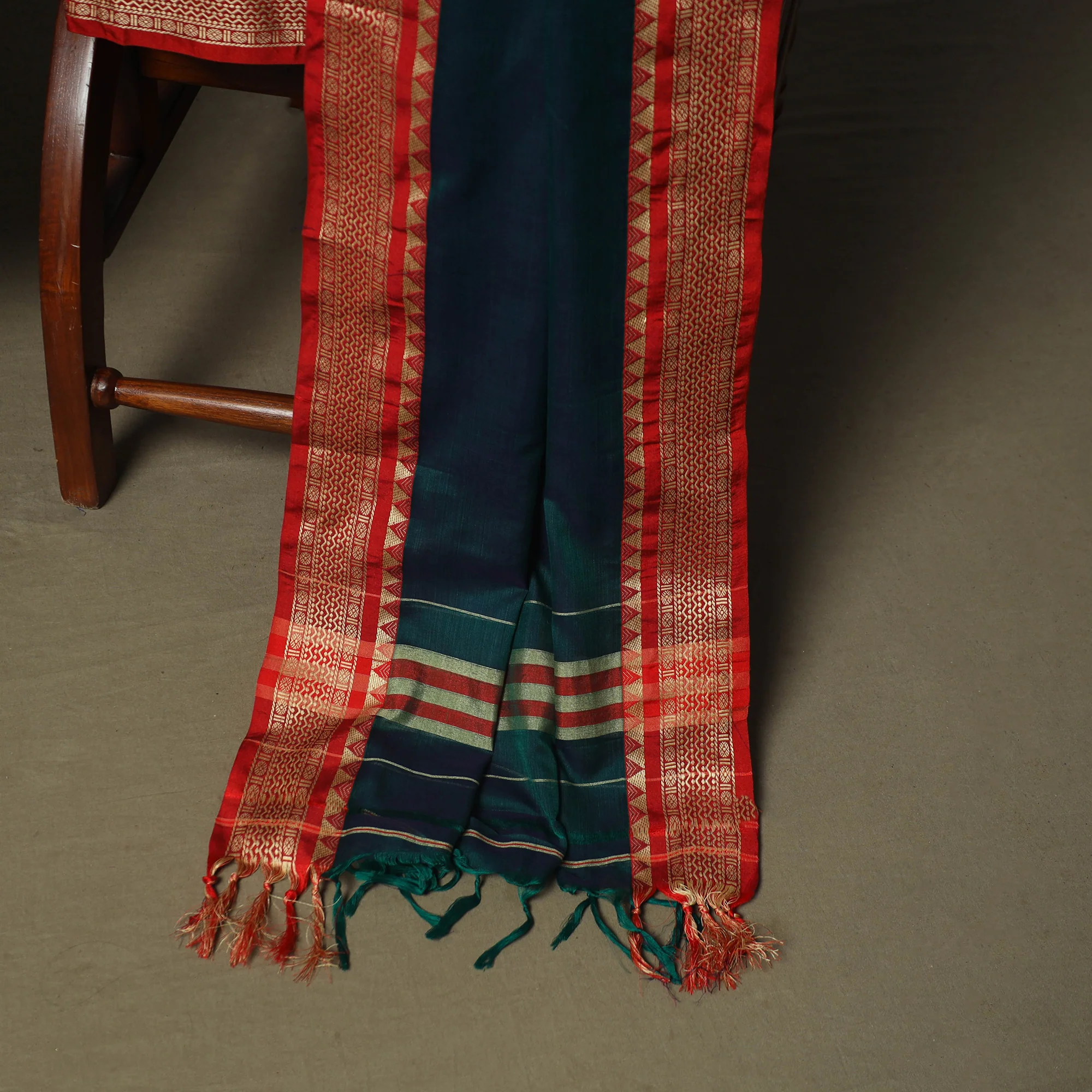Green - Dharwad Woven Mercerised Cotton 3pc Unstitched Dress Material Suit Set 08 - Image 4