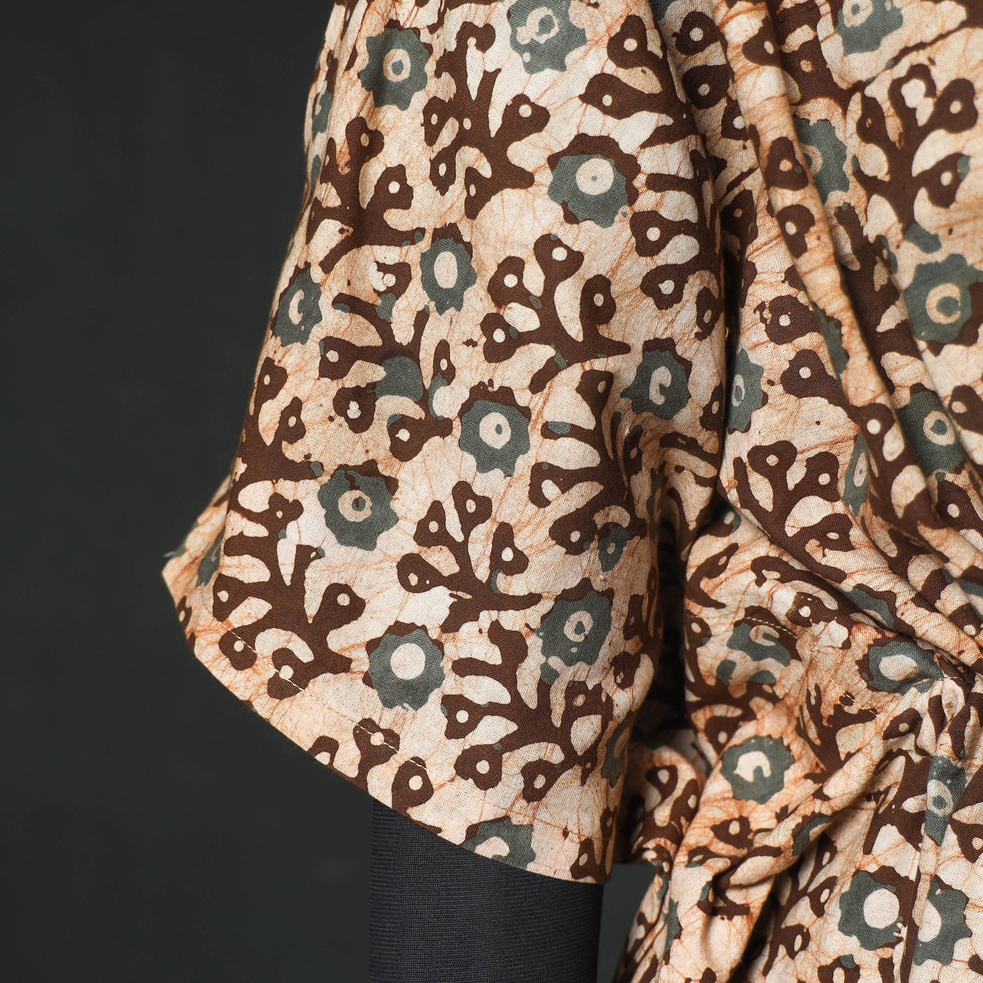 Brown - Hand Block Batik Print Cotton Kaftan (Long) 19 - Image 4