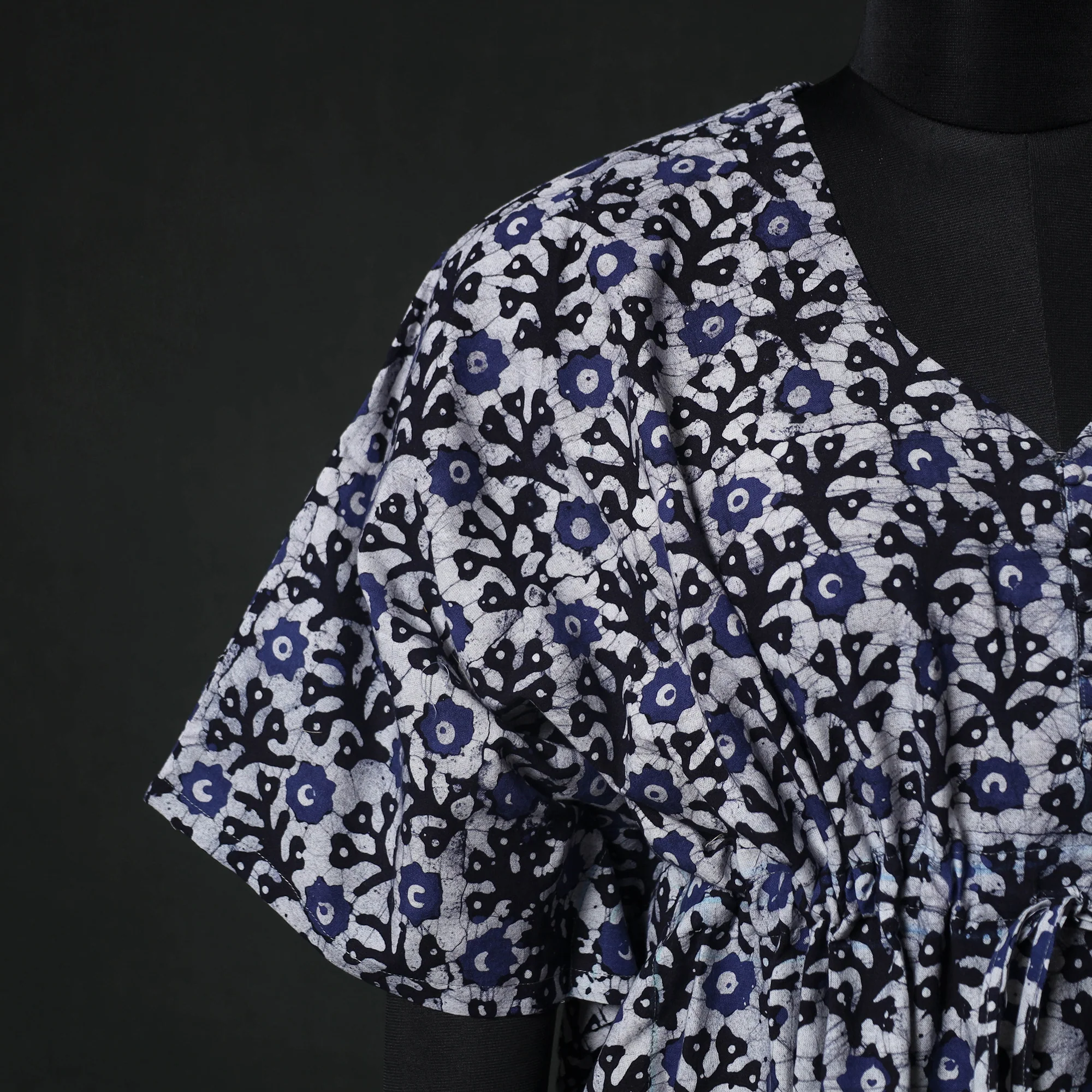 Blue - Hand Block Batik Print Cotton Kaftan (Short) 30 - Image 4