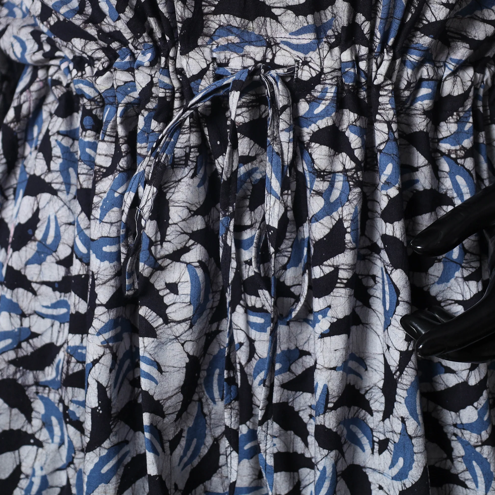 Blue - Hand Block Batik Print Cotton Kaftan (Short) 42 - Image 3