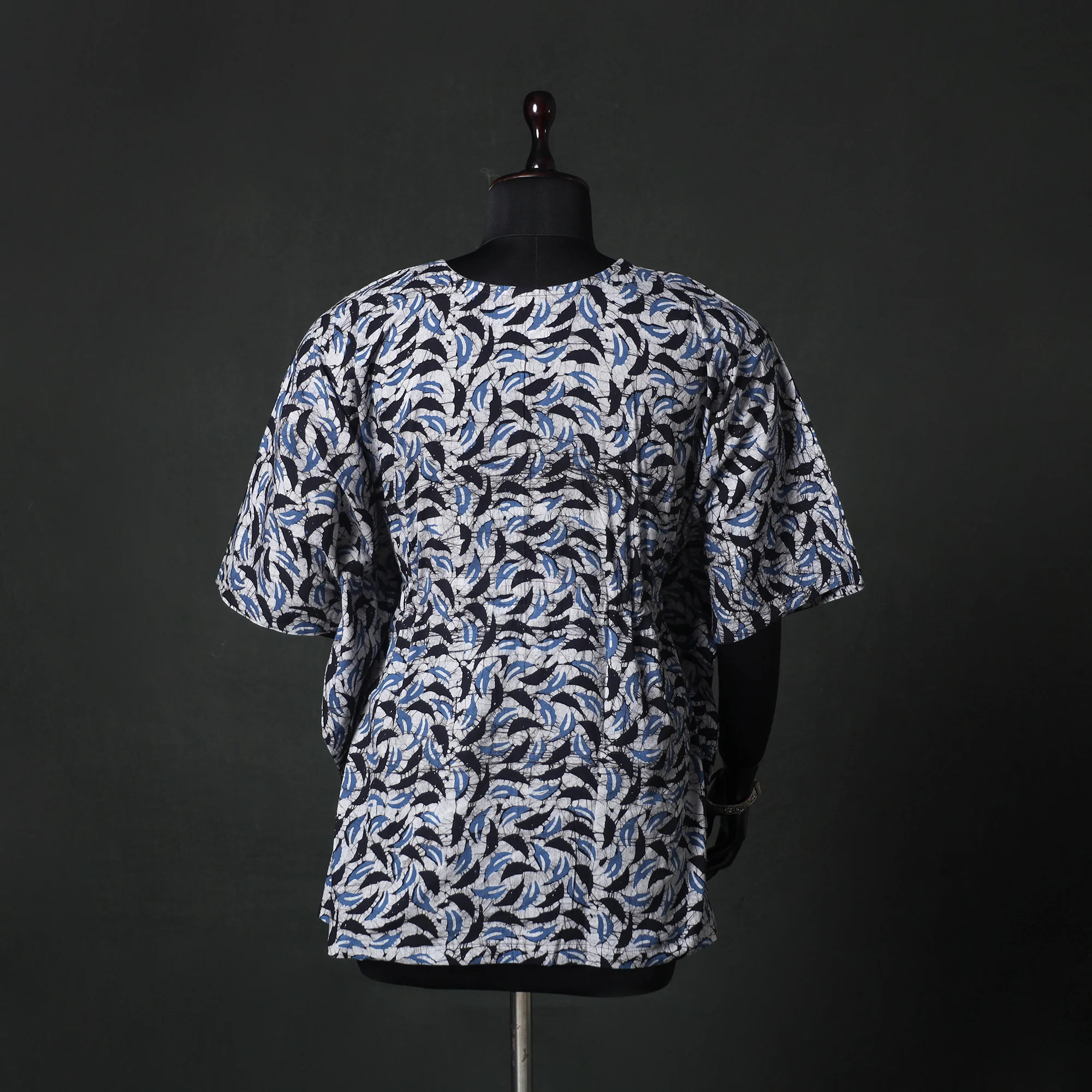 Blue - Hand Block Batik Print Cotton Kaftan (Short) 42 - Image 5