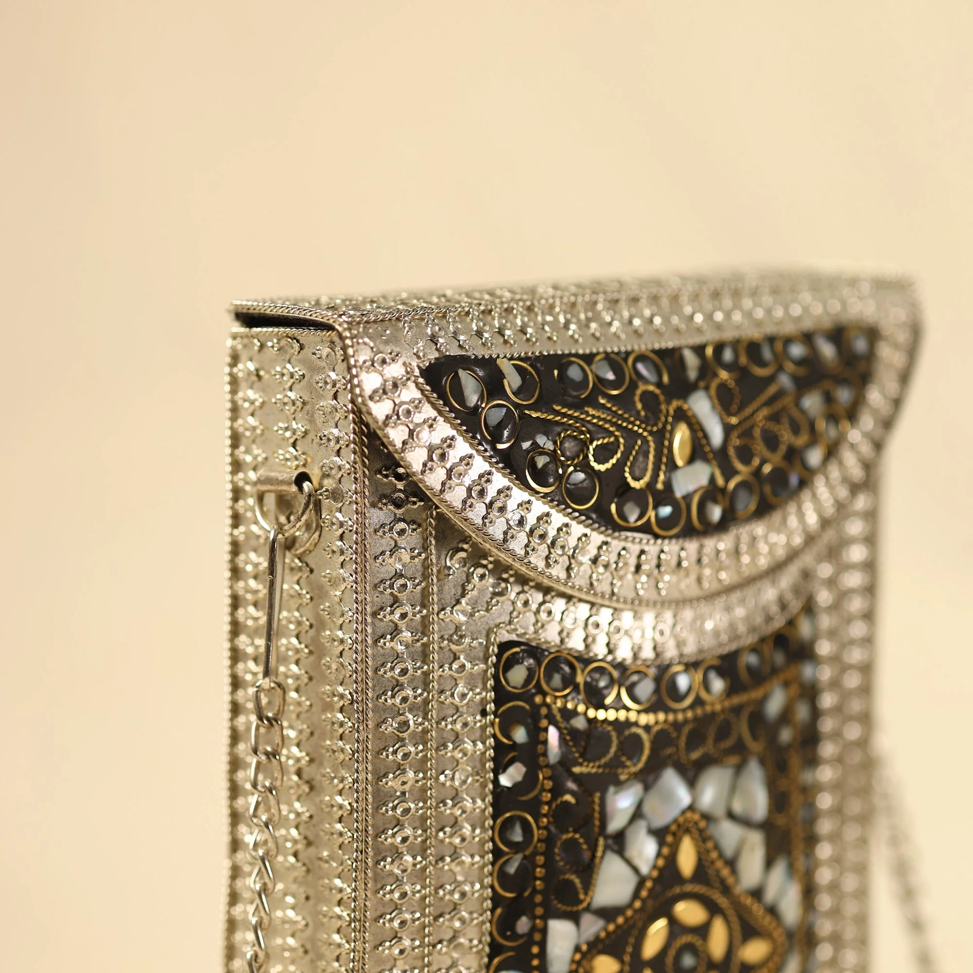 White - Handmade Vintage Metal & Mosaic Stone Clutch / Sling Bag 04 - Image 4