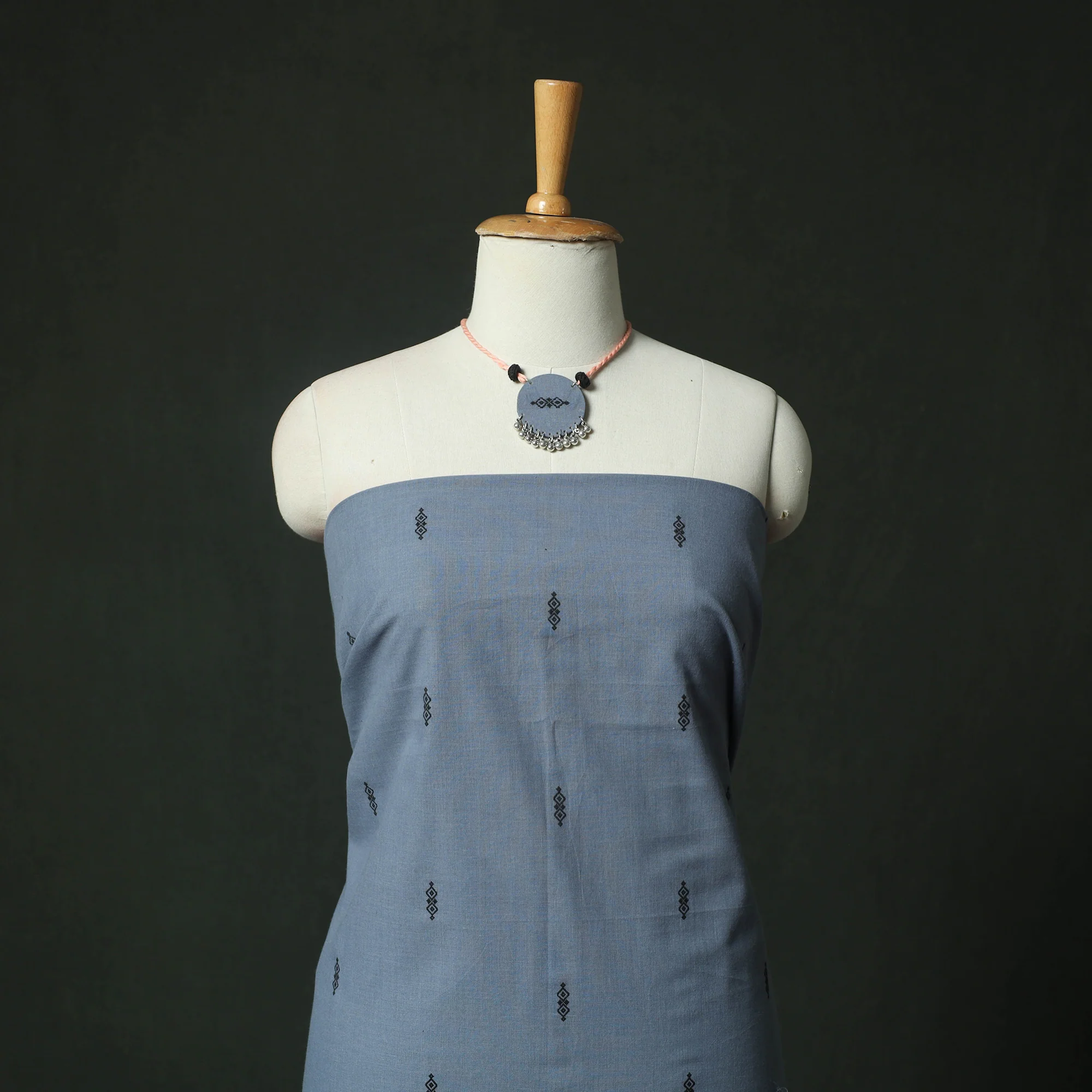 Jacquard Woven 2pc Cotton Unstitched Dress Material Kurta Set with Jewellery 05 - Image 2