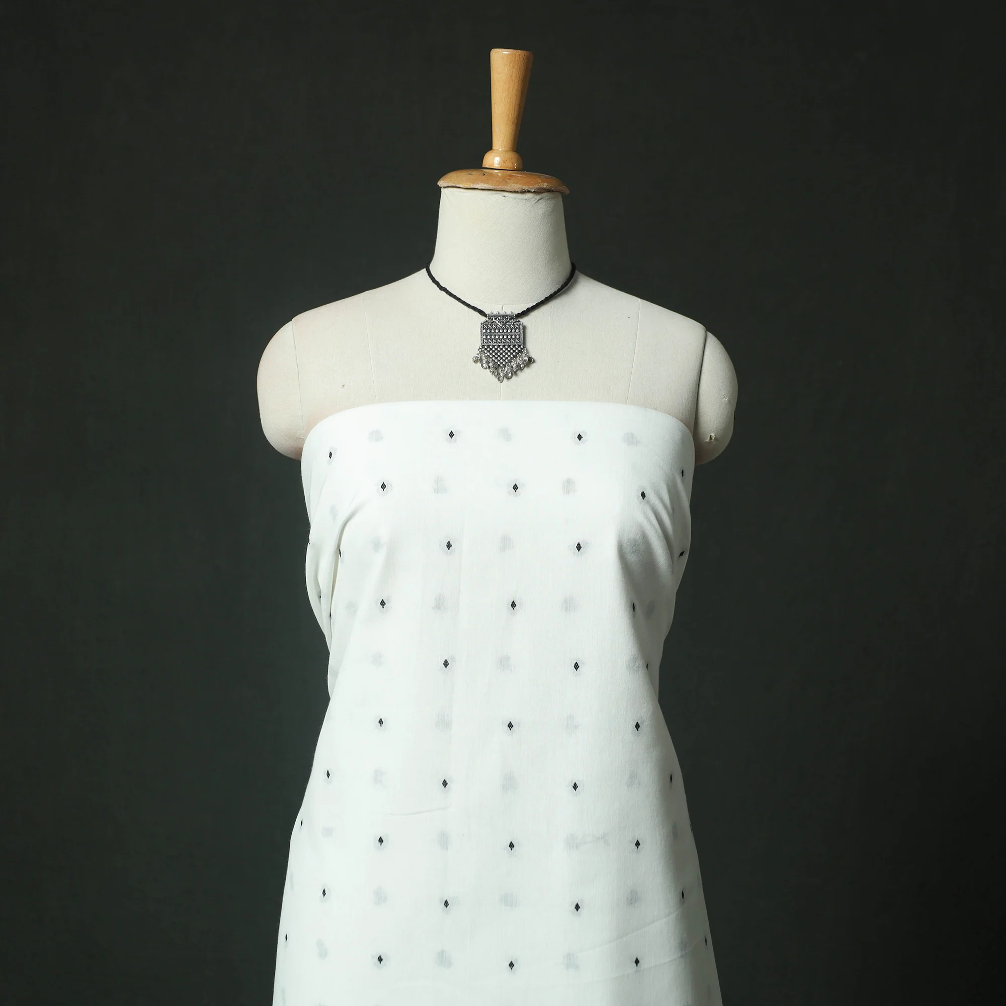 Jacquard Woven 2pc Cotton Unstitched Dress Material Kurta Set with Jewellery 07 - Image 2