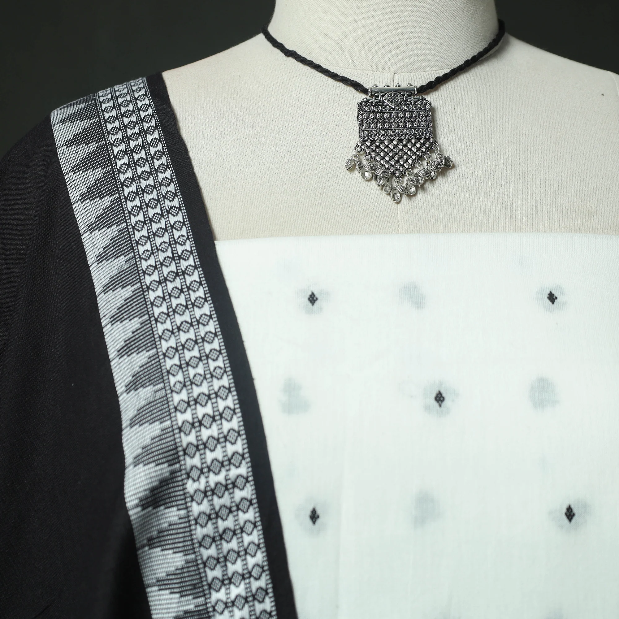 Jacquard Woven 2pc Cotton Unstitched Dress Material Kurta Set with Jewellery 07 - Image 3