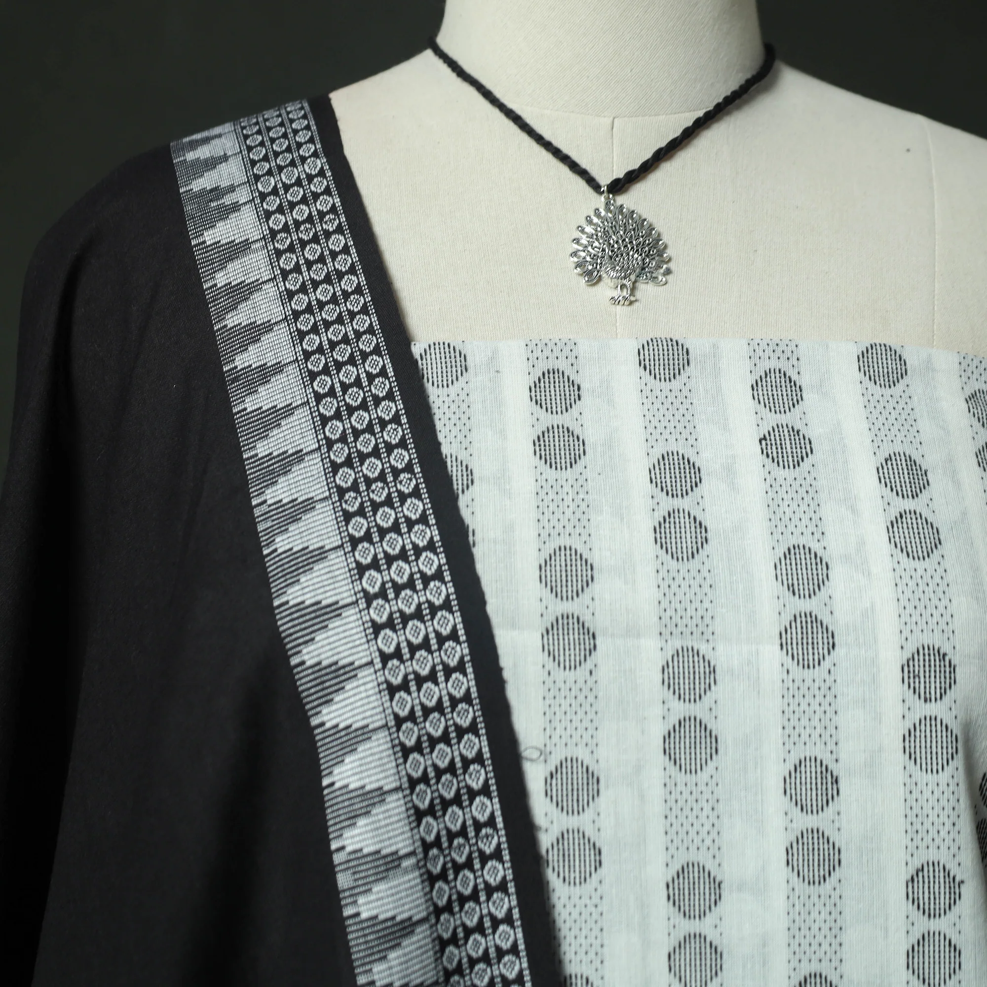 Jacquard Woven 2pc Cotton Unstitched Dress Material Kurta Set with Jewellery 08 - Image 3
