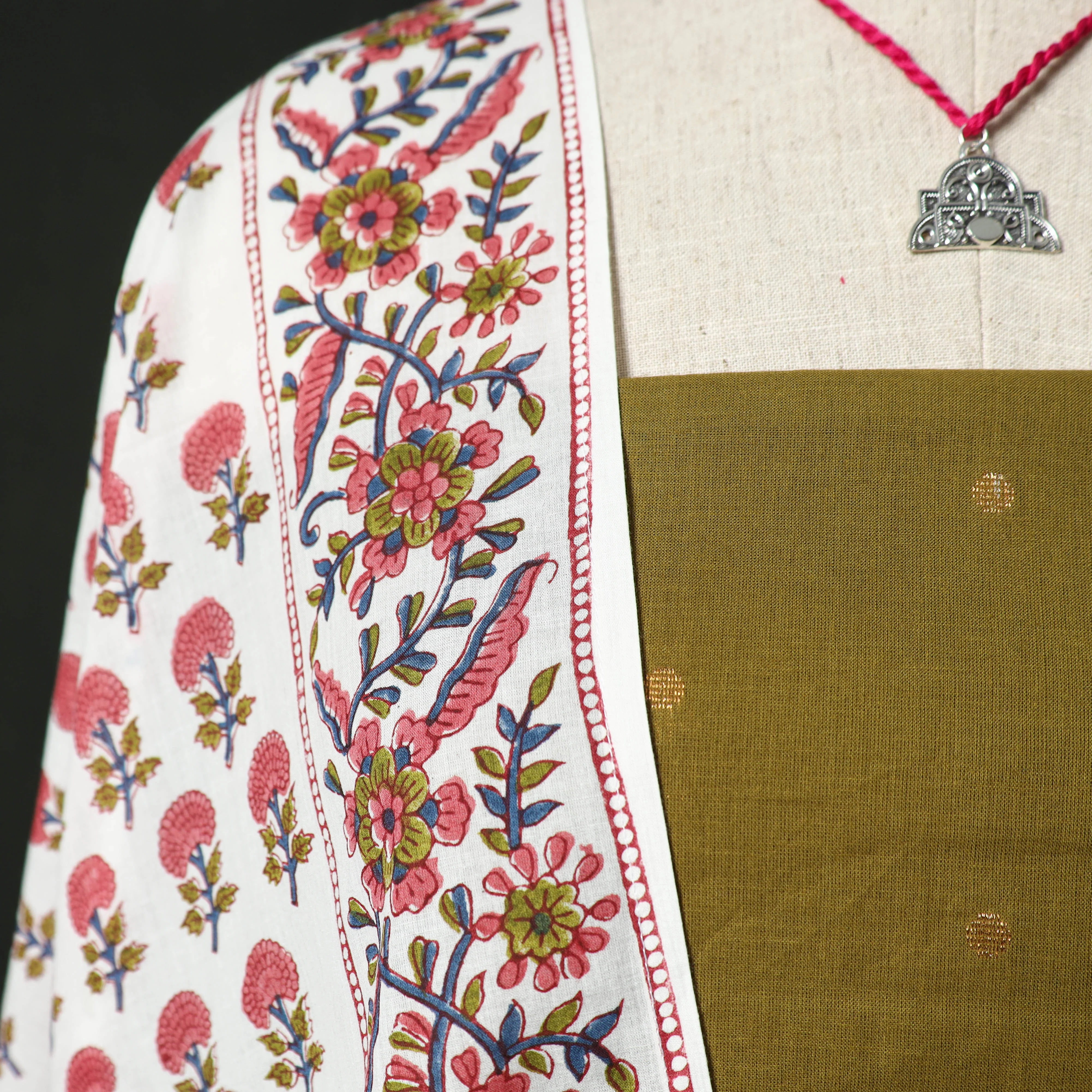 Jacquard Woven 2pc Cotton Unstitched Dress Material Kurta Set with Jewellery 10 - Image 3