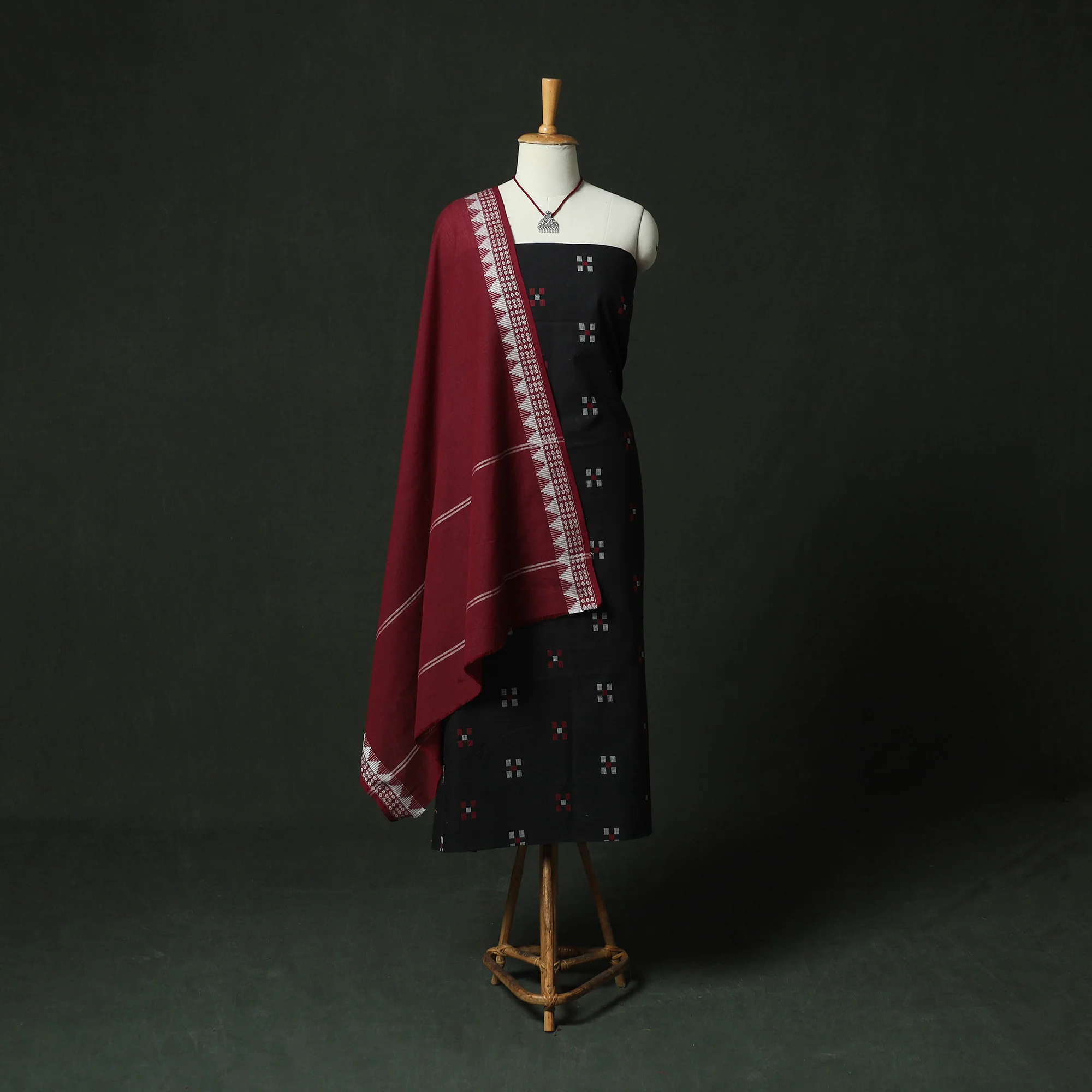 Jacquard Woven 2pc Cotton Unstitched Dress Material Kurta Set with Jewellery 13