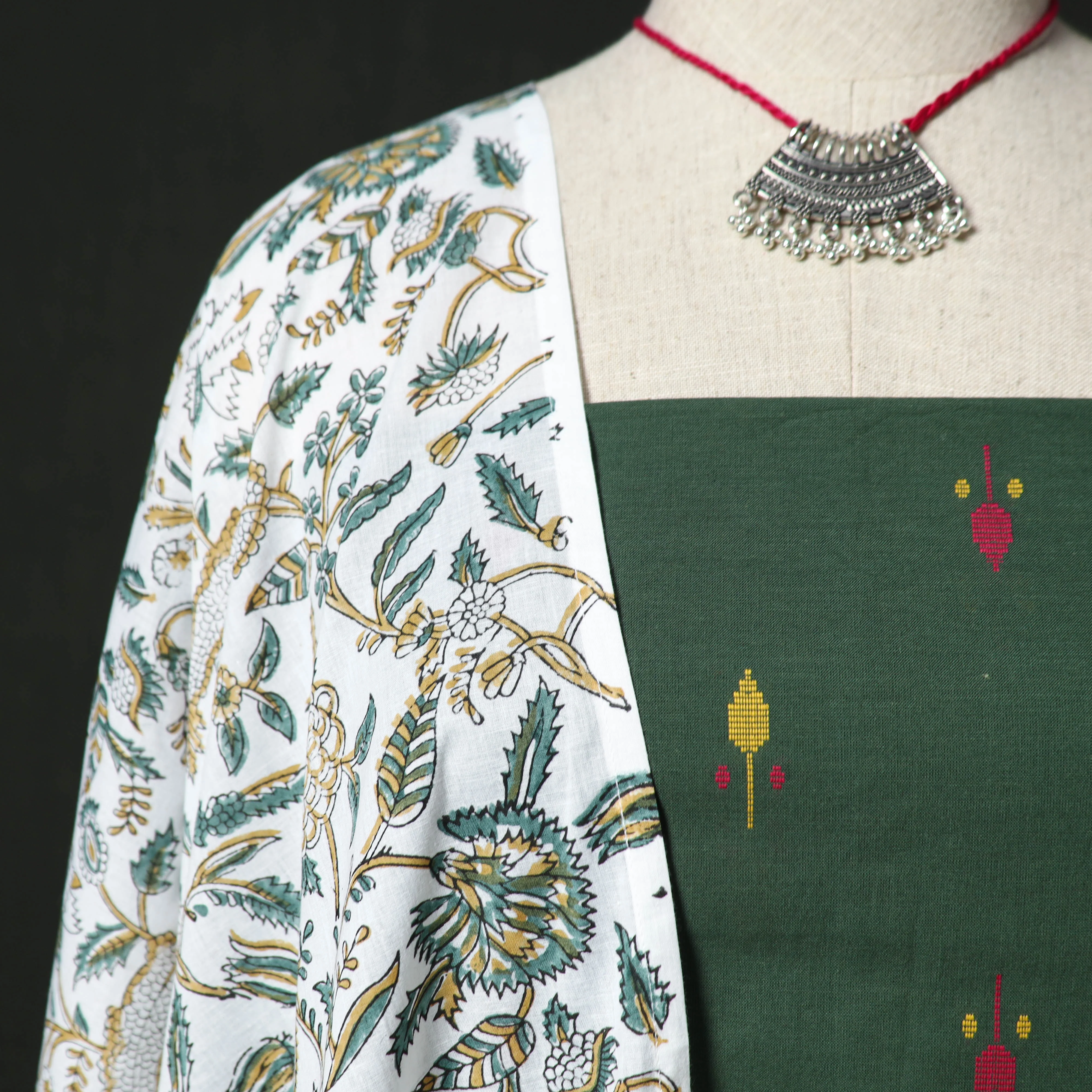 Jacquard Woven 2pc Cotton Unstitched Dress Material Kurta Set with Jewellery 13 - Image 3