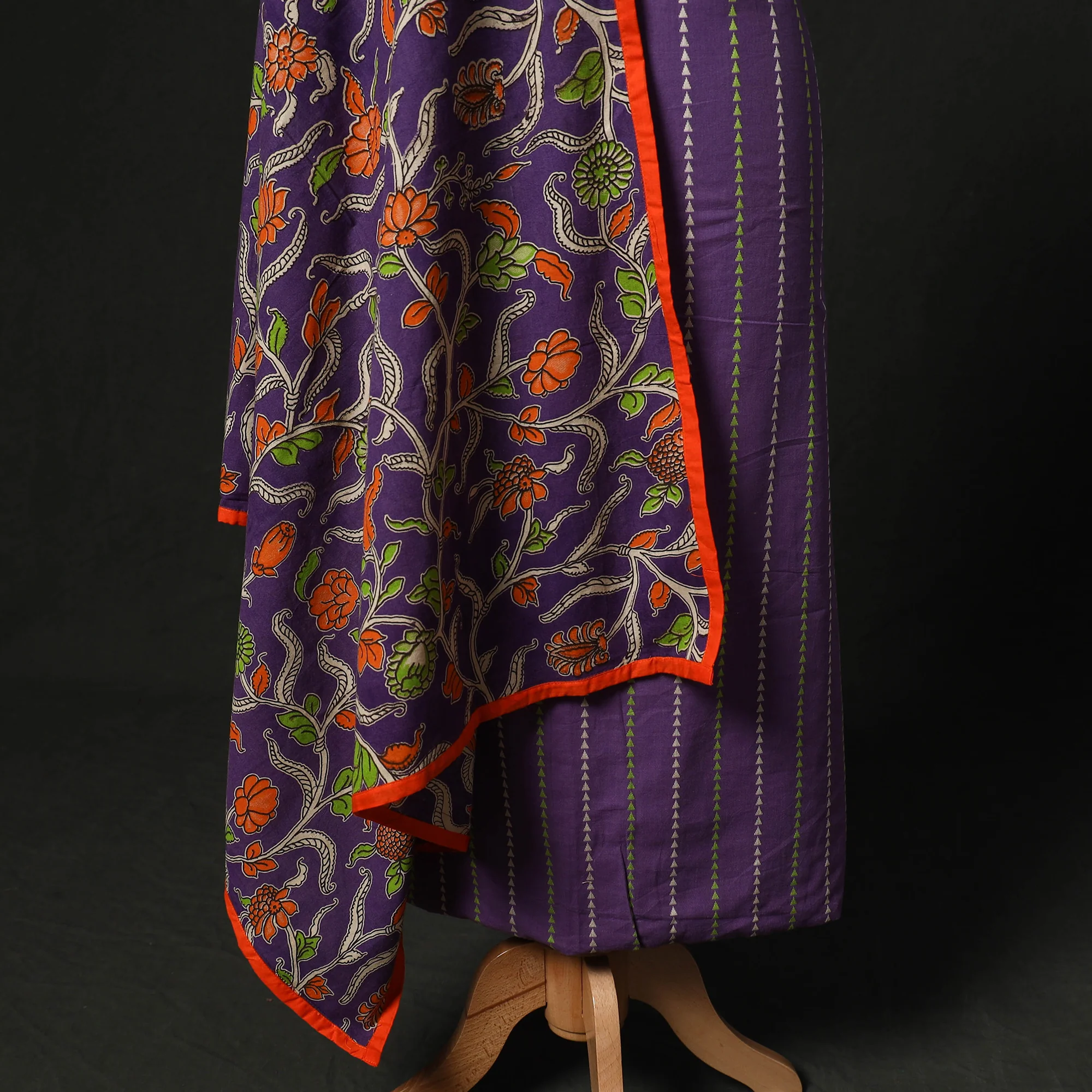 Jacquard Woven 2pc Cotton Unstitched Dress Material Kurta Set with Jewellery 16 - Image 4