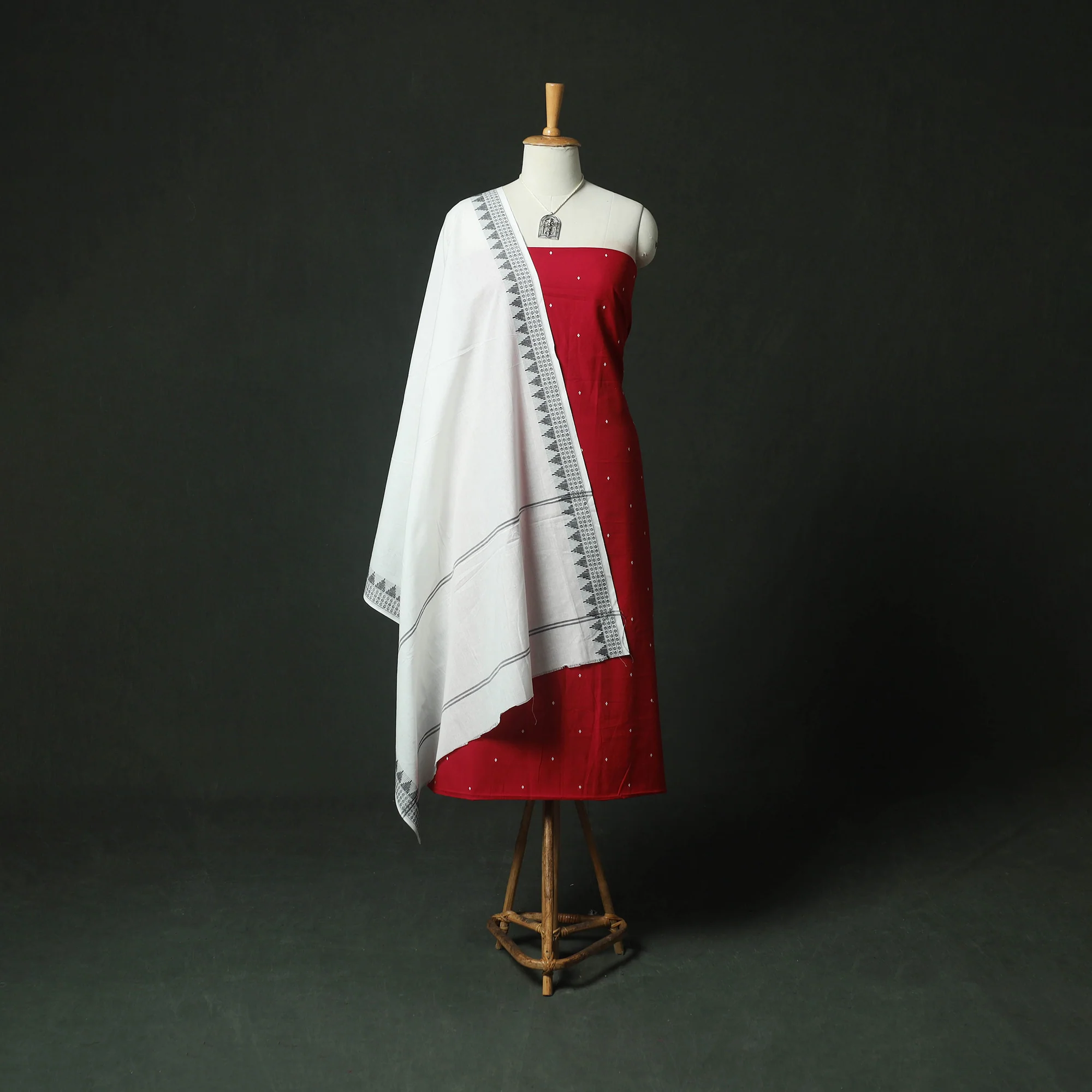 Red - Jacquard Woven 2pc Cotton Unstitched Dress Material Kurta Set with Jewellery 16