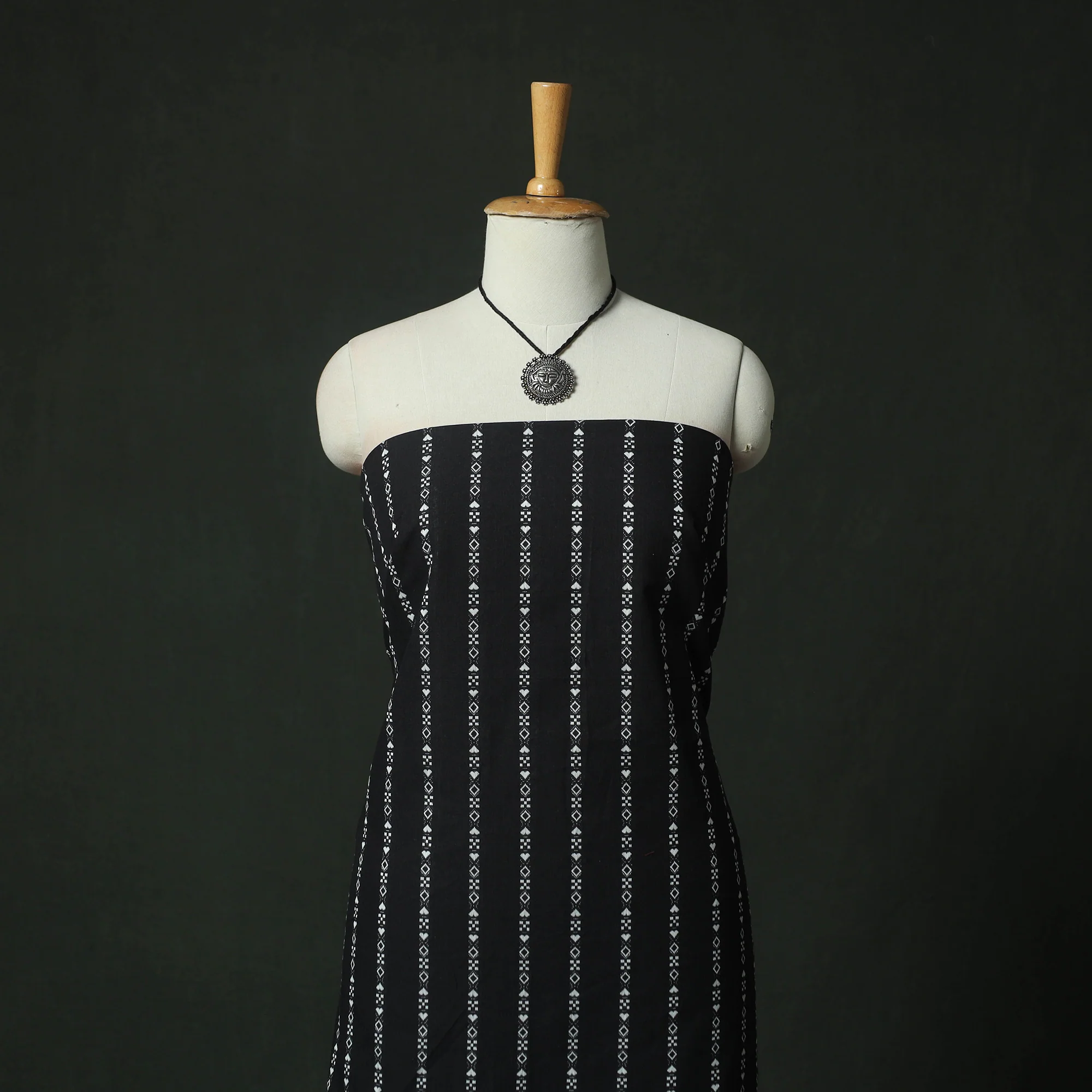 Jacquard Woven 2pc Cotton Unstitched Dress Material Kurta Set with Jewellery 17 - Image 2