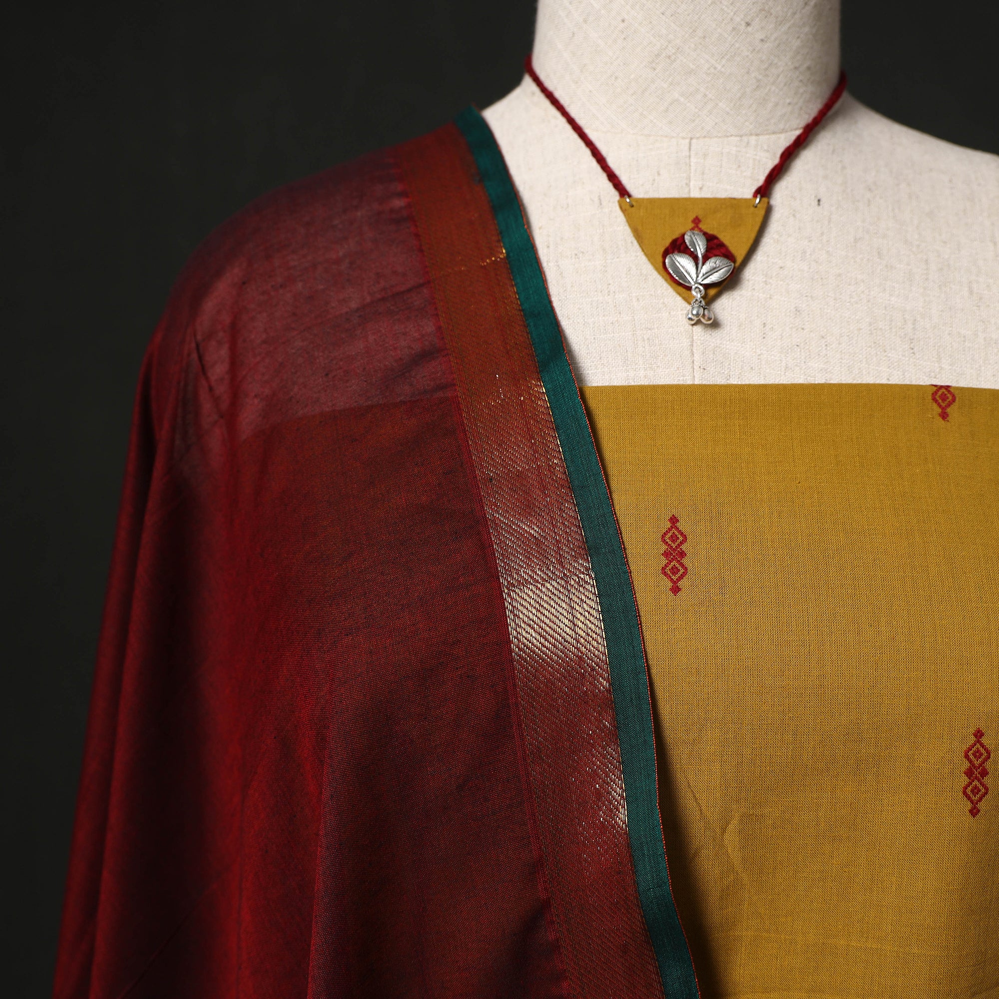 Jacquard Woven 2pc Cotton Unstitched Dress Material Kurta Set with Jewellery 29 - Image 3