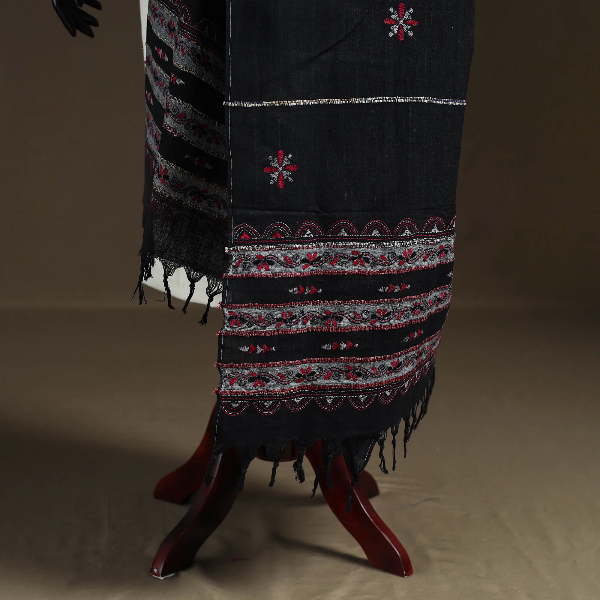 Black - Kantha Hand Embroidered Khes Handwoven Cotton Dupatta 07 - Image 4